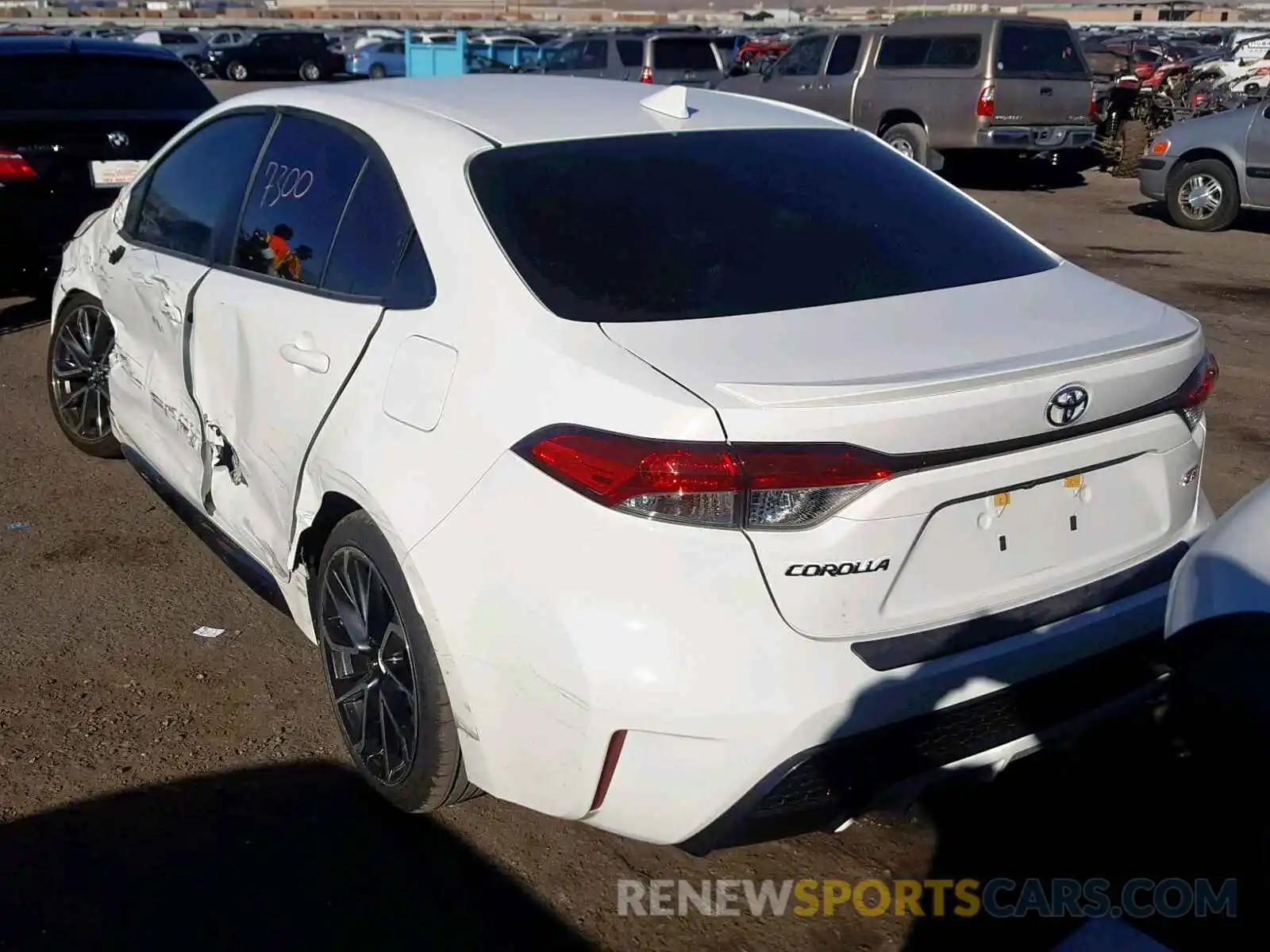 3 Photograph of a damaged car JTDP4RCE3LJ009725 TOYOTA COROLLA 2020