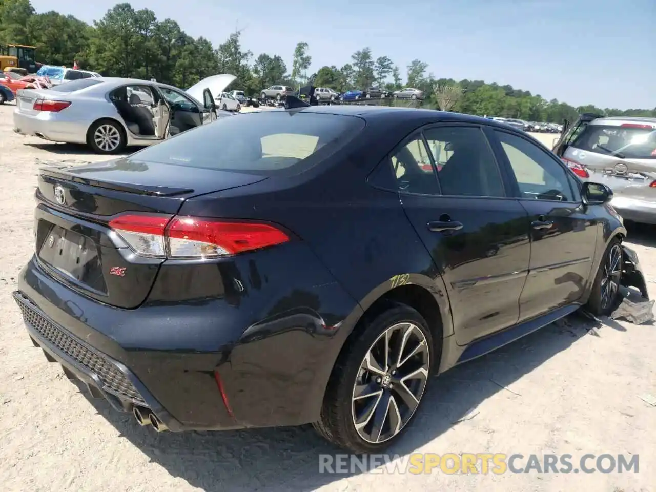 4 Photograph of a damaged car JTDP4RCE3LJ017680 TOYOTA COROLLA 2020