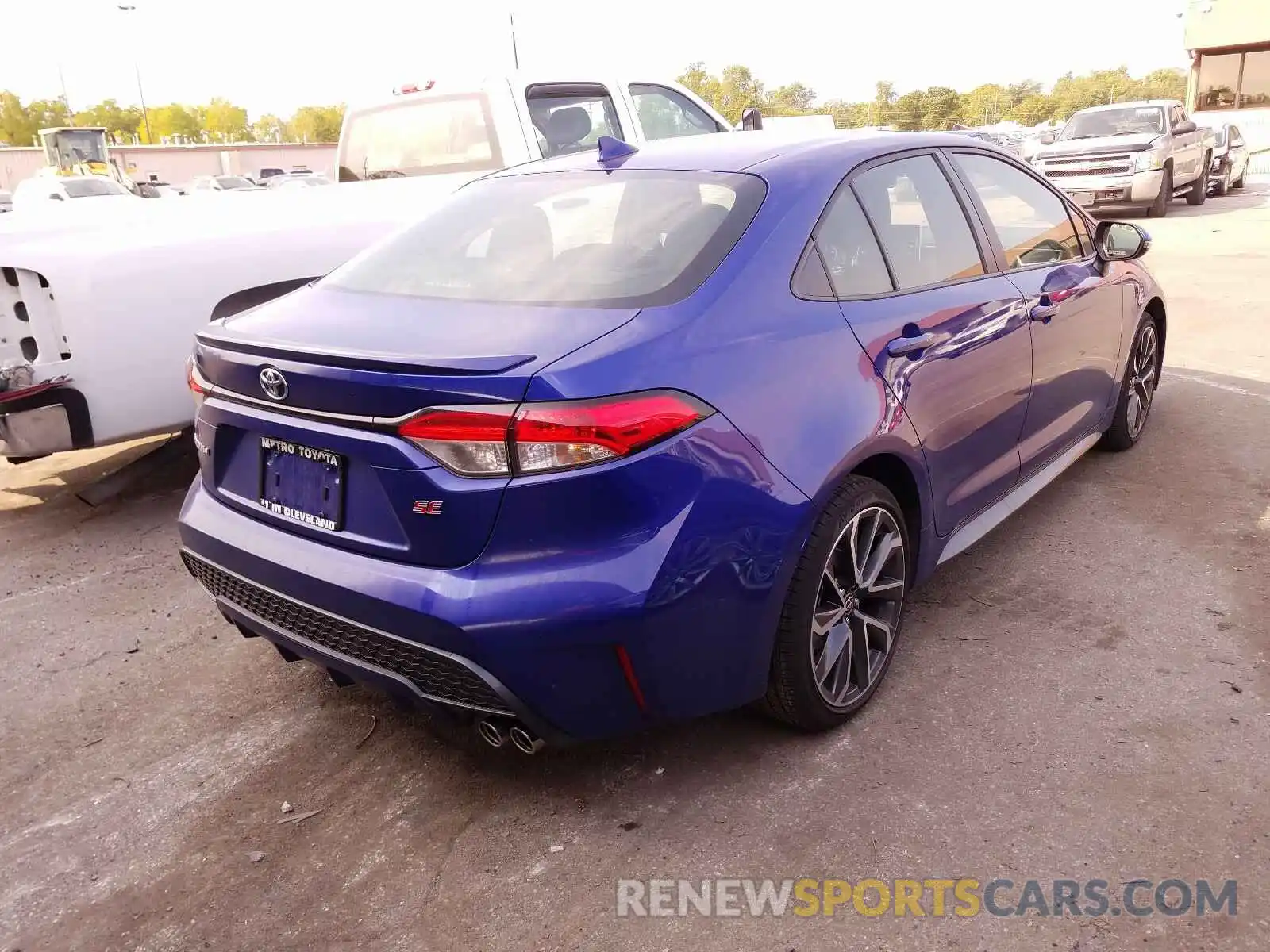 4 Photograph of a damaged car JTDP4RCE3LJ027142 TOYOTA COROLLA 2020