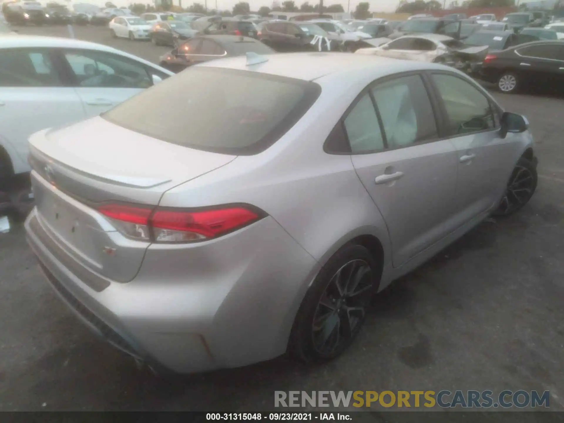 4 Photograph of a damaged car JTDP4RCE3LJ033006 TOYOTA COROLLA 2020