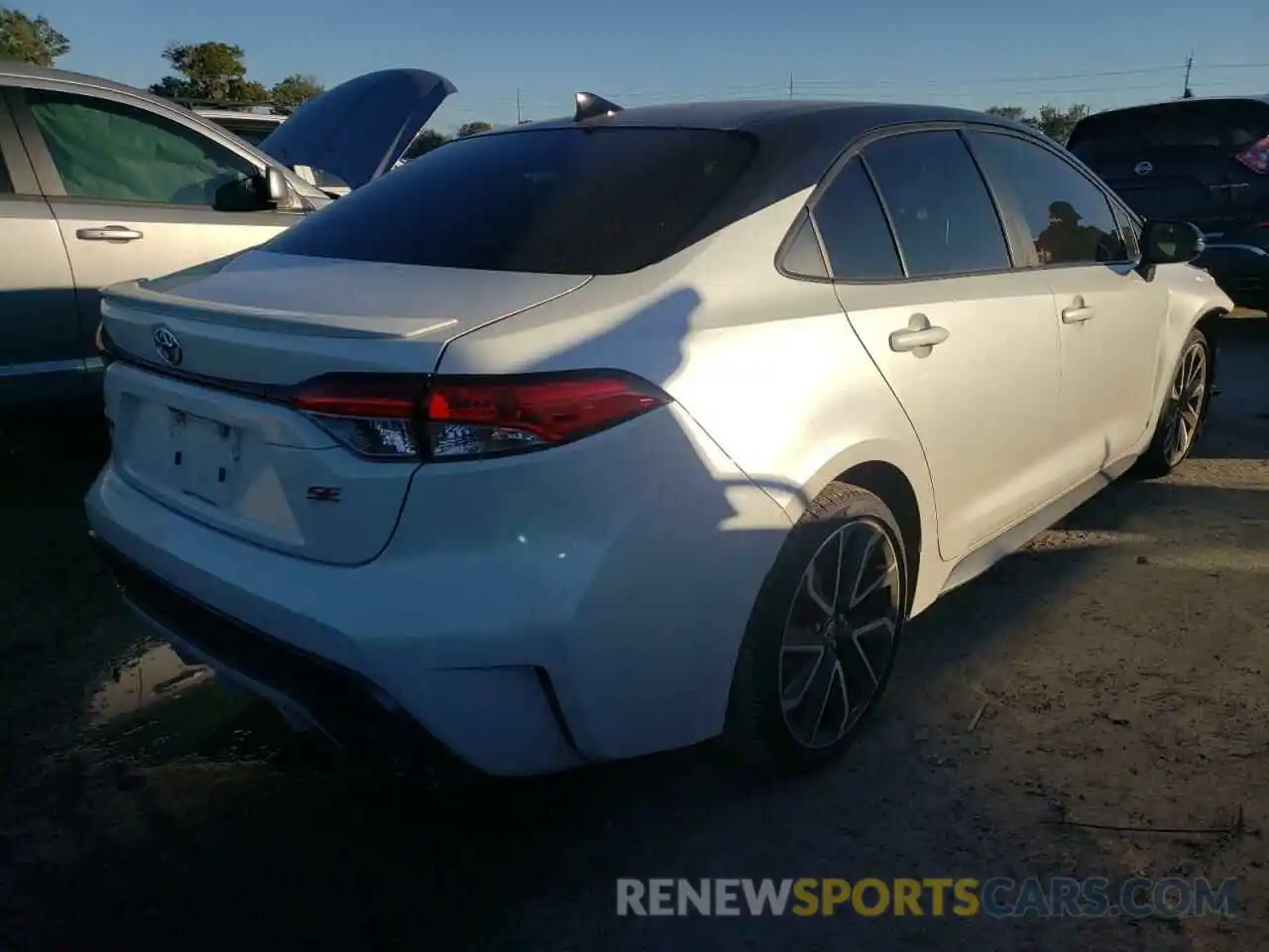 4 Photograph of a damaged car JTDP4RCE3LJ036410 TOYOTA COROLLA 2020