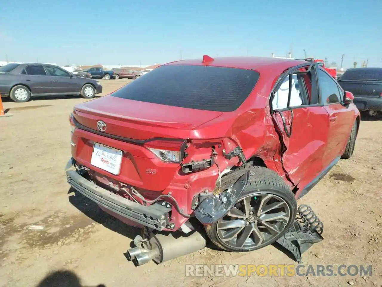 4 Photograph of a damaged car JTDP4RCE4LJ008177 TOYOTA COROLLA 2020