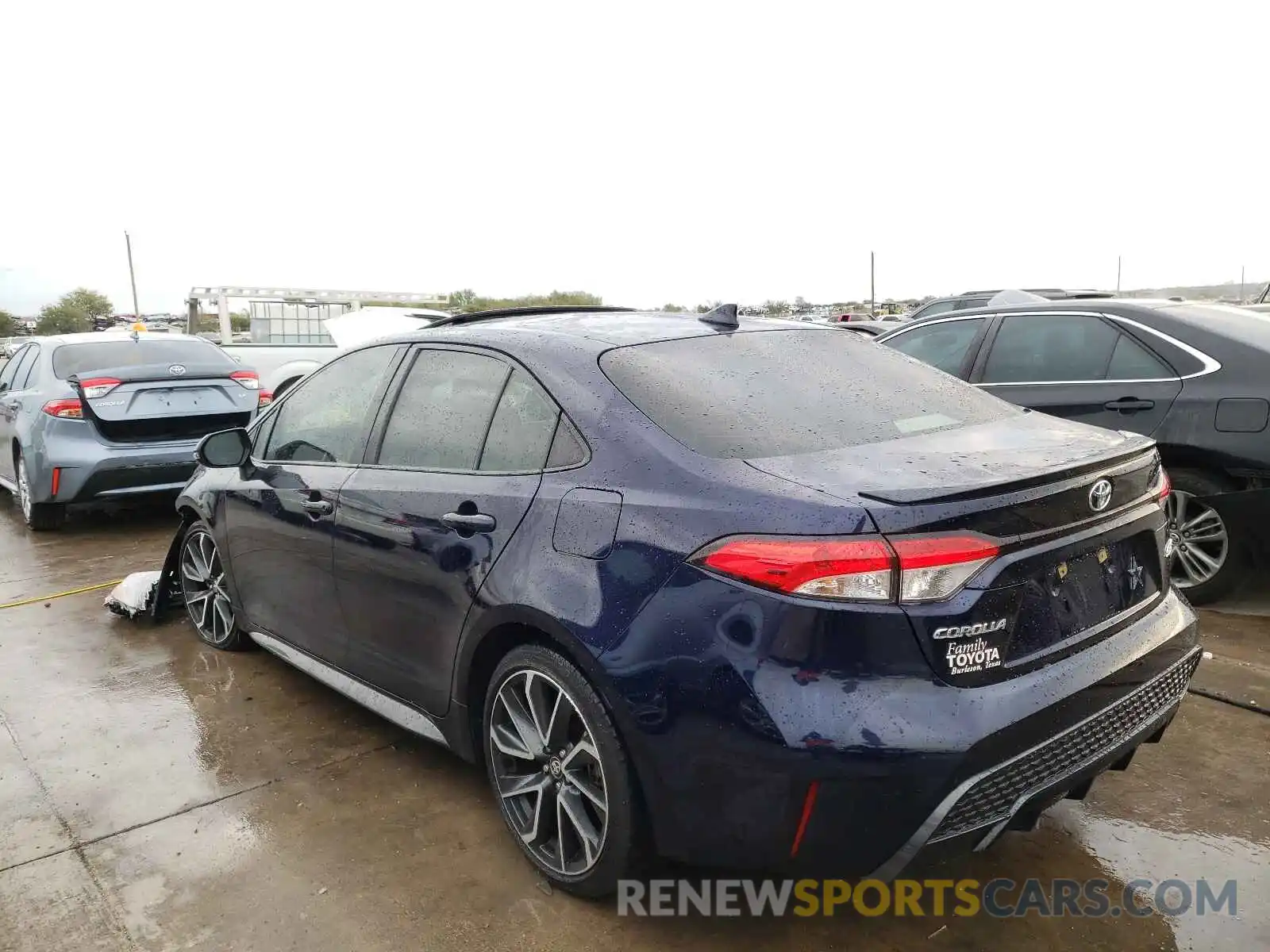 3 Photograph of a damaged car JTDP4RCE4LJ013587 TOYOTA COROLLA 2020