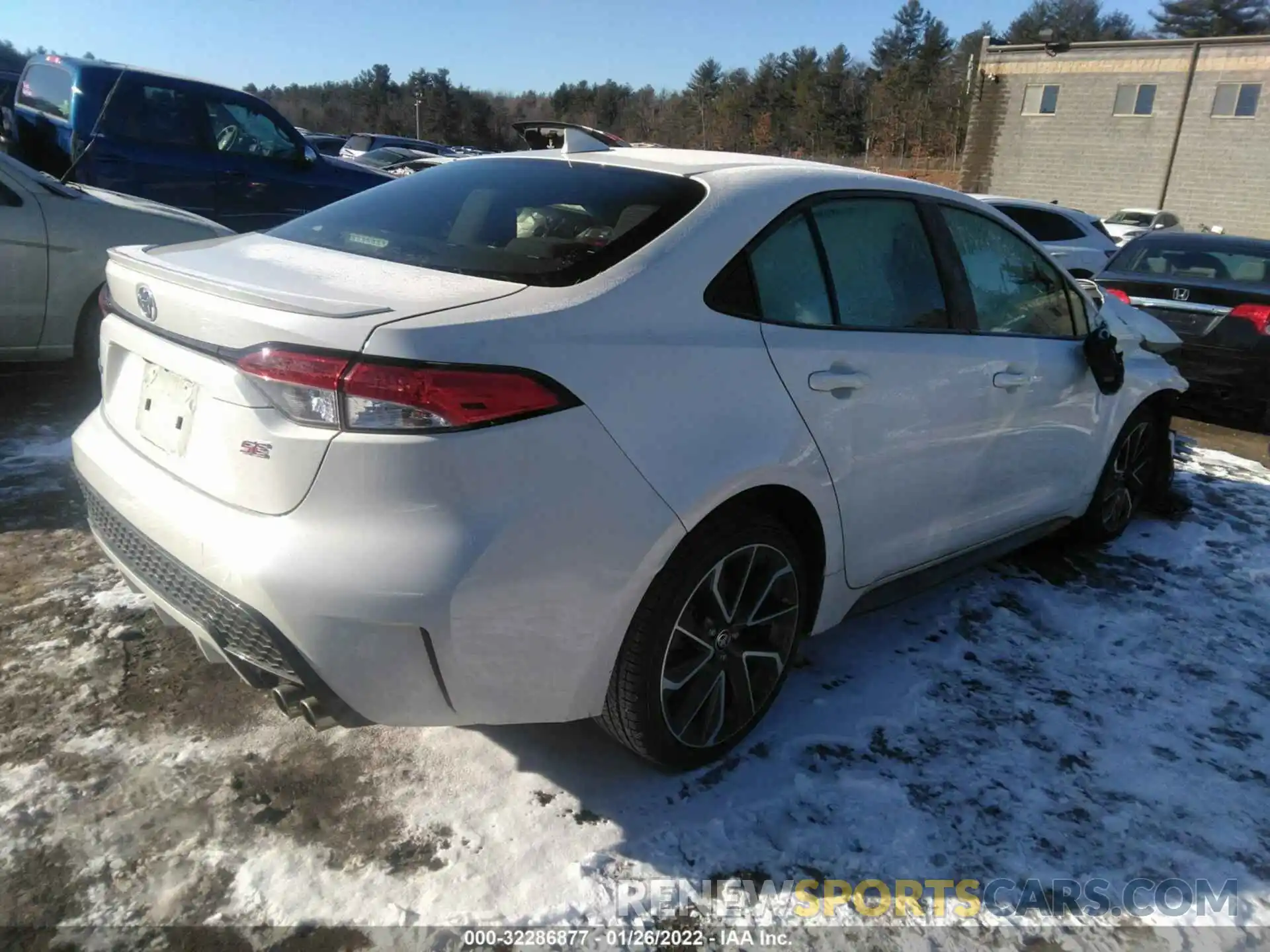 4 Photograph of a damaged car JTDP4RCE4LJ013931 TOYOTA COROLLA 2020