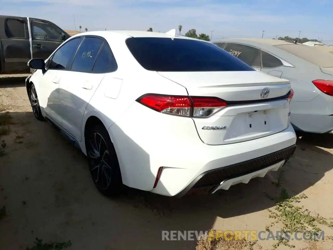 3 Photograph of a damaged car JTDP4RCE4LJ036285 TOYOTA COROLLA 2020