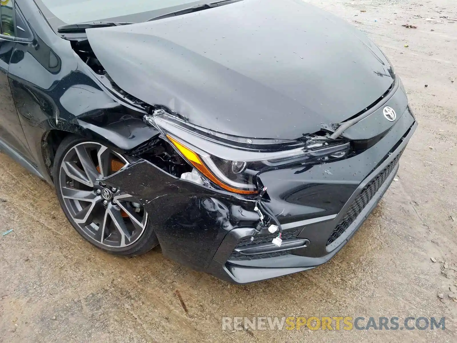 9 Photograph of a damaged car JTDP4RCE4LJ040322 TOYOTA COROLLA 2020