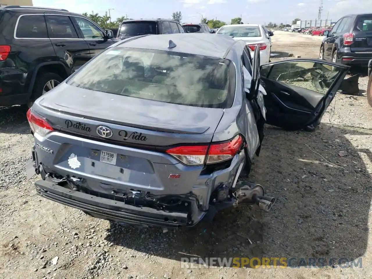 4 Photograph of a damaged car JTDP4RCE4LJ040465 TOYOTA COROLLA 2020