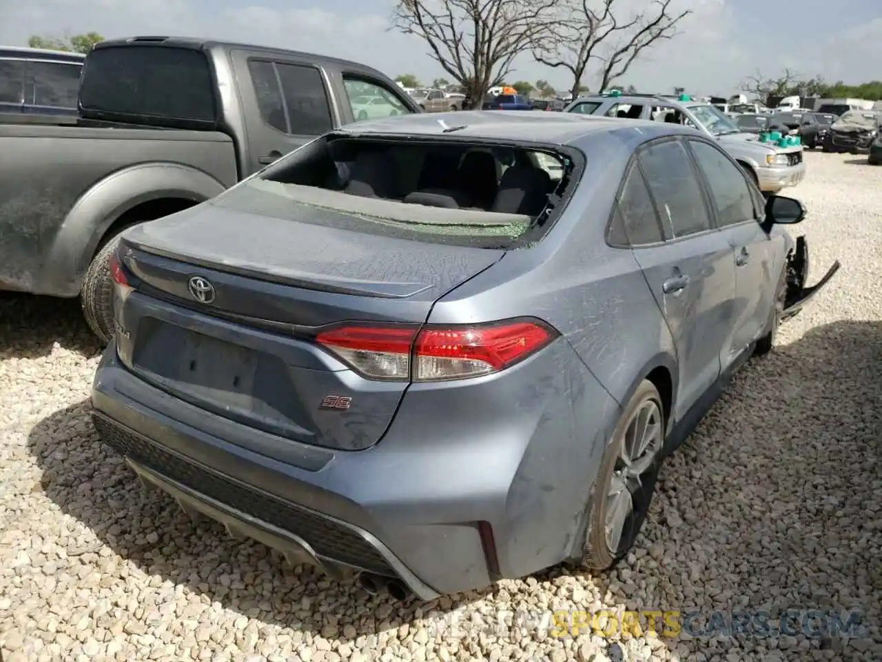 4 Photograph of a damaged car JTDP4RCE4LJ044113 TOYOTA COROLLA 2020