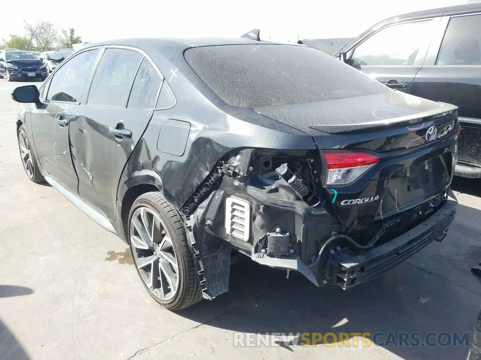 3 Photograph of a damaged car JTDP4RCE5LJ004655 TOYOTA COROLLA 2020