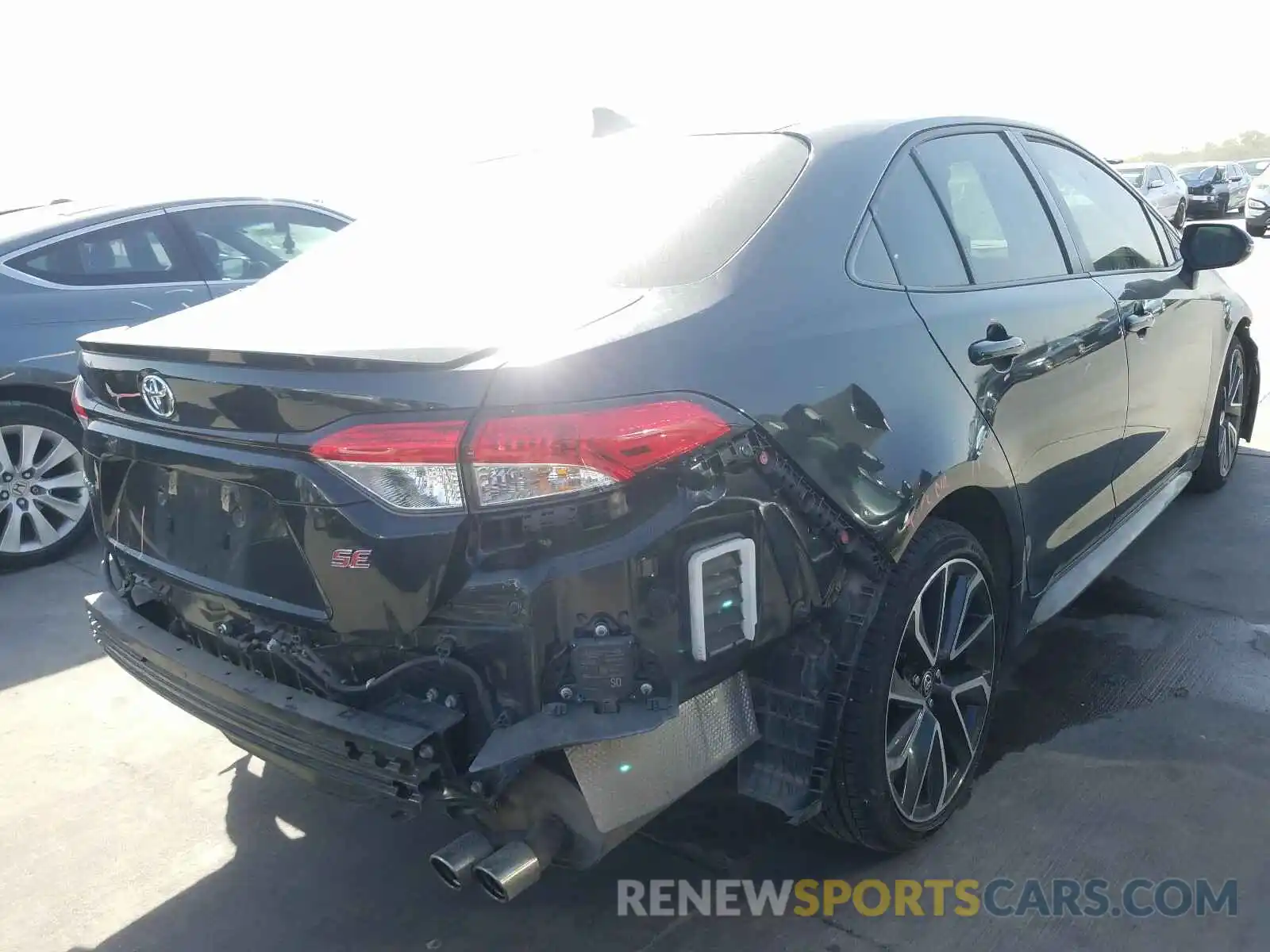 4 Photograph of a damaged car JTDP4RCE5LJ004655 TOYOTA COROLLA 2020