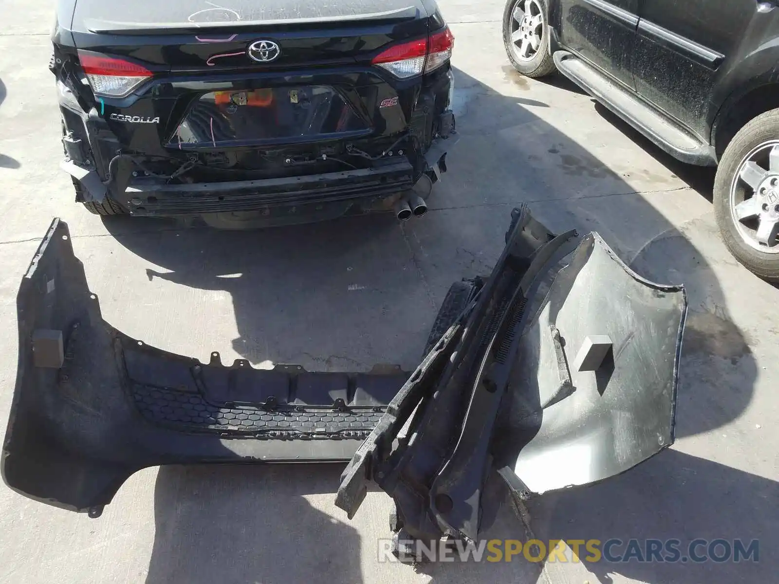 9 Photograph of a damaged car JTDP4RCE5LJ004655 TOYOTA COROLLA 2020