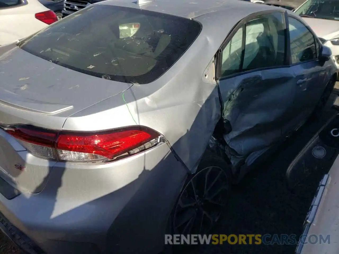 9 Photograph of a damaged car JTDP4RCE5LJ020144 TOYOTA COROLLA 2020