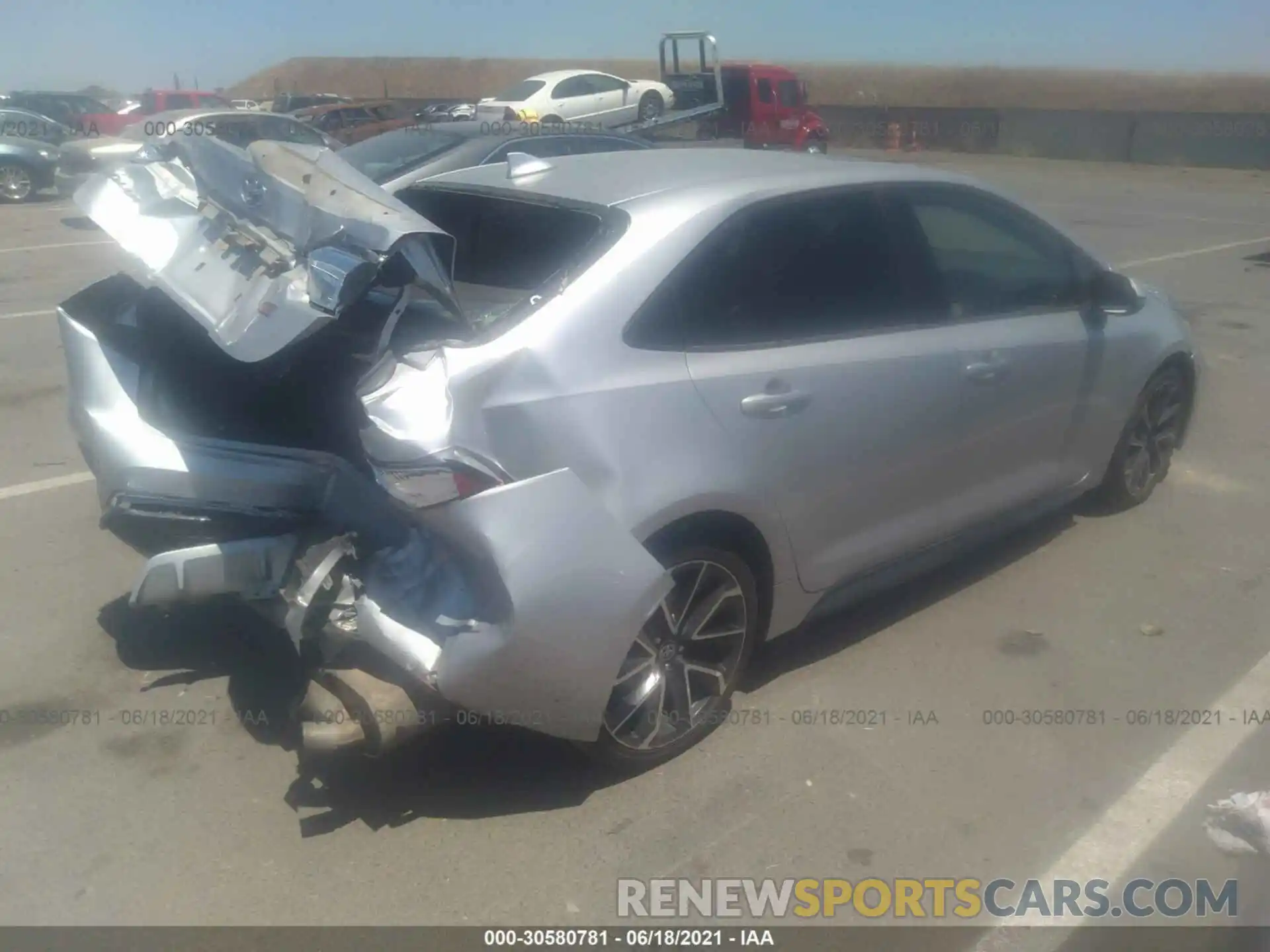 4 Photograph of a damaged car JTDP4RCE5LJ030737 TOYOTA COROLLA 2020