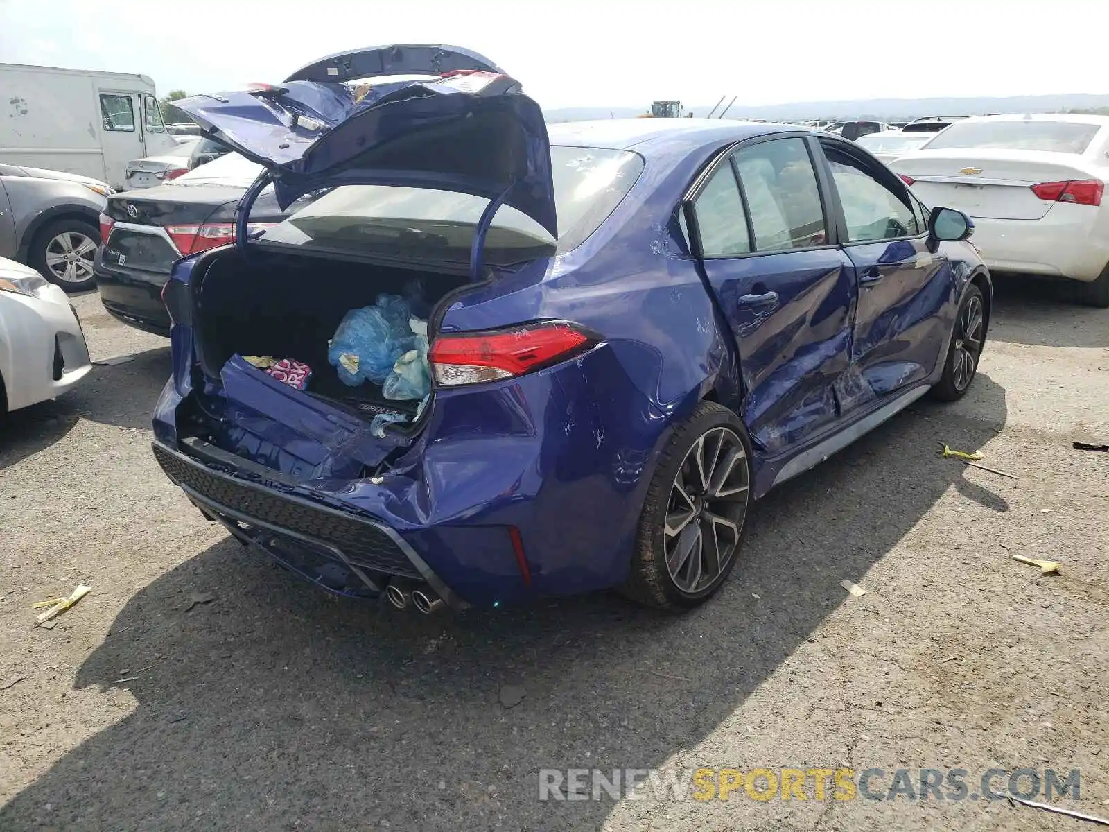 4 Photograph of a damaged car JTDP4RCE5LJ040765 TOYOTA COROLLA 2020