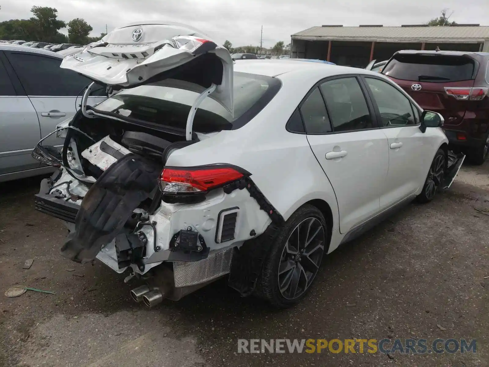 4 Photograph of a damaged car JTDP4RCE5LJ044086 TOYOTA COROLLA 2020