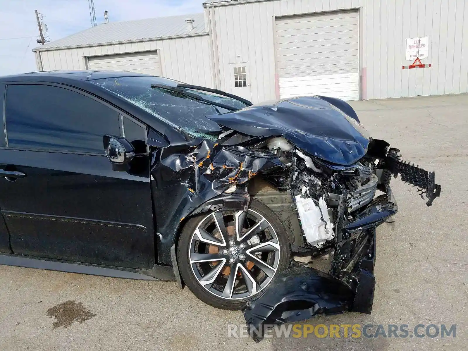 9 Photograph of a damaged car JTDP4RCE6LJ005734 TOYOTA COROLLA 2020