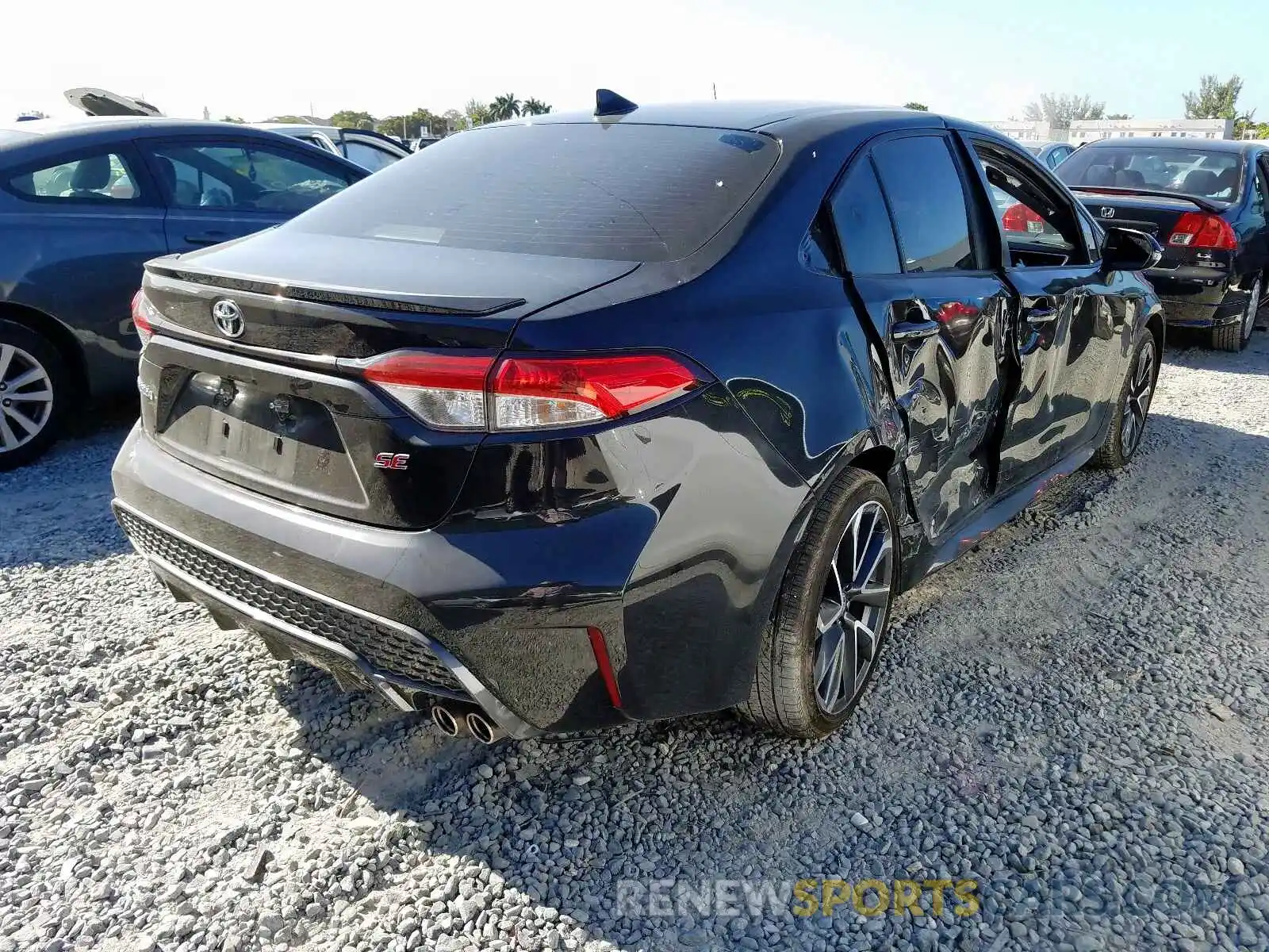 4 Photograph of a damaged car JTDP4RCE6LJ017625 TOYOTA COROLLA 2020