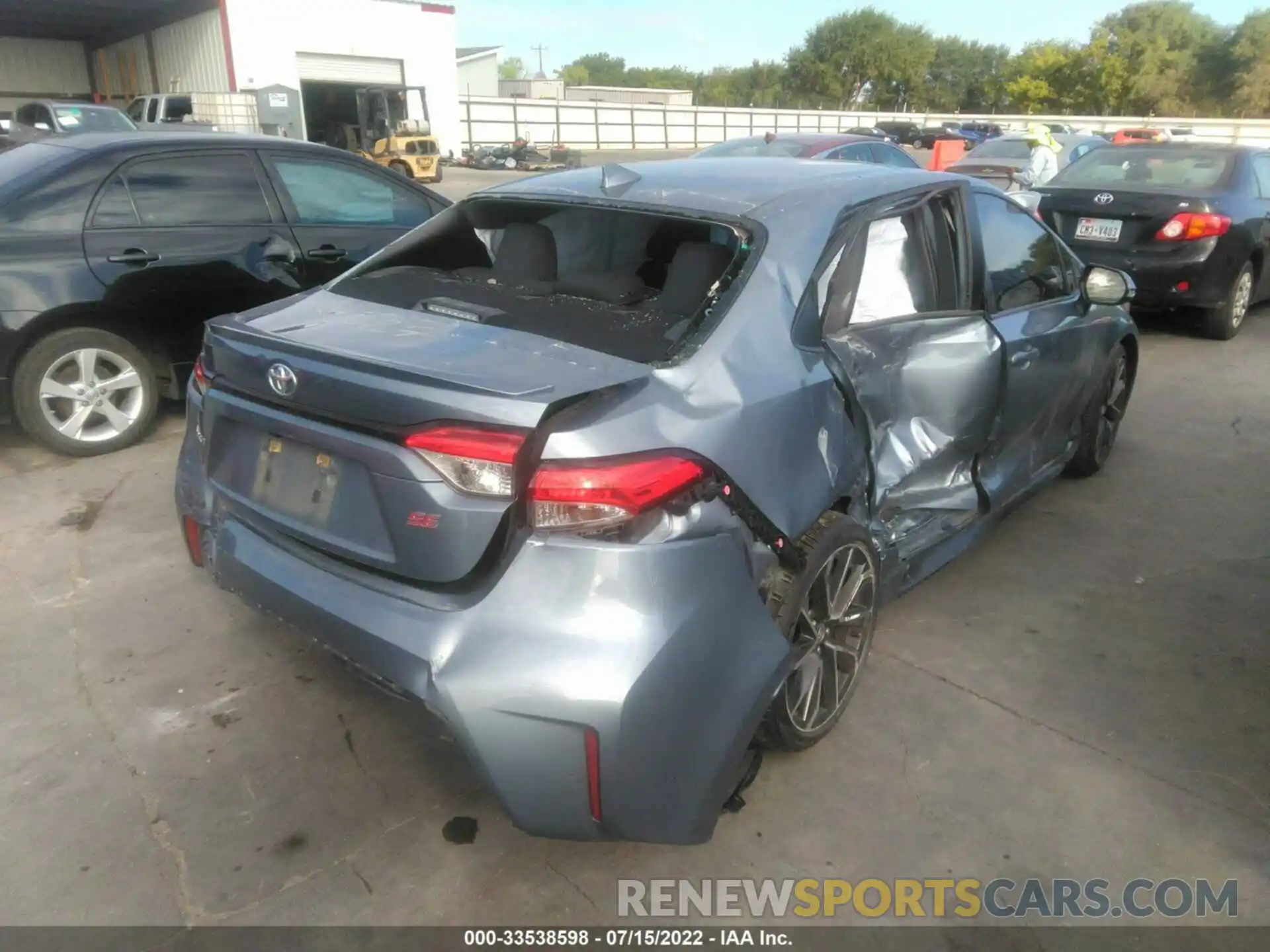 4 Photograph of a damaged car JTDP4RCE6LJ030908 TOYOTA COROLLA 2020