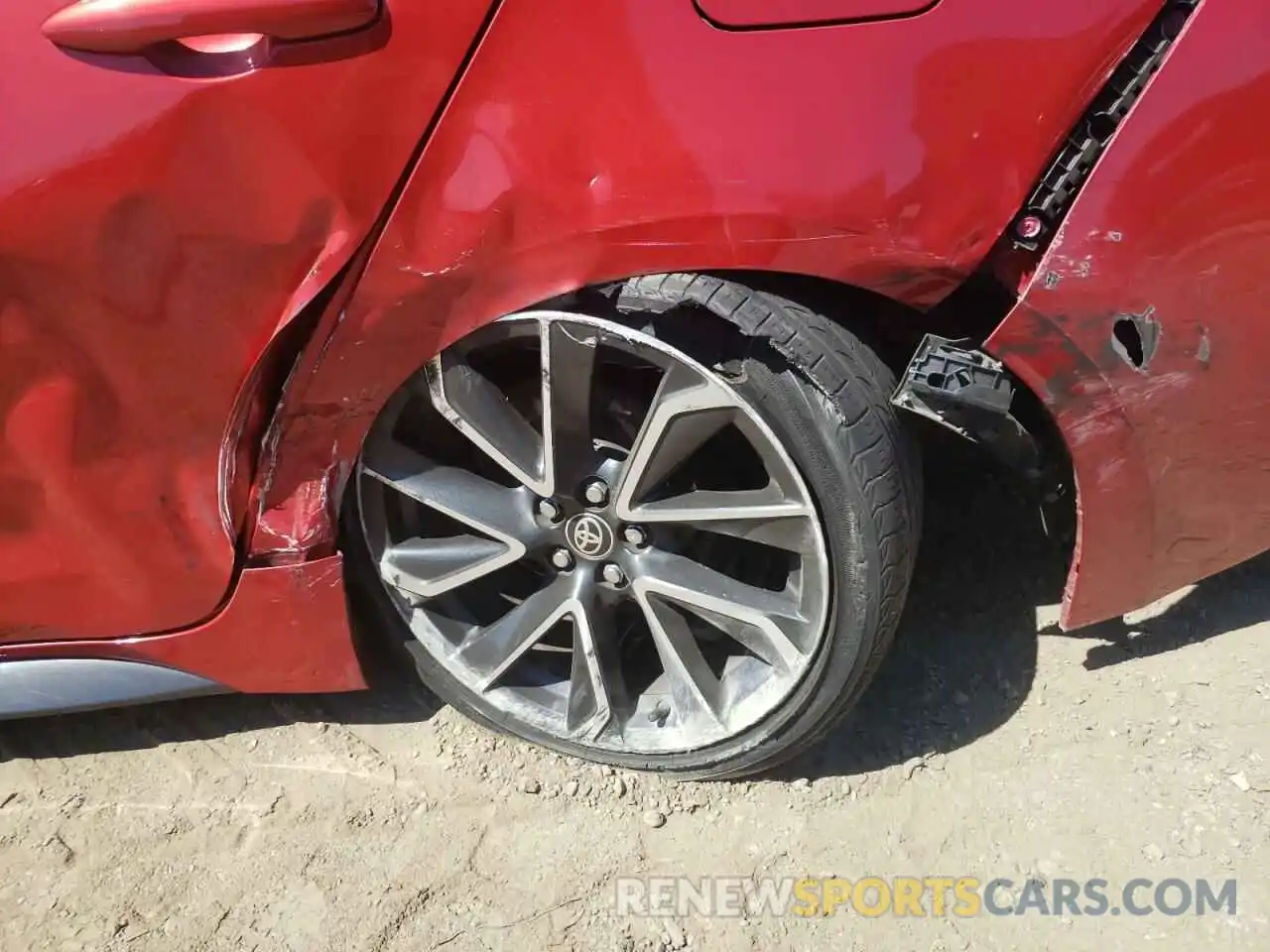 9 Photograph of a damaged car JTDP4RCE6LJ031475 TOYOTA COROLLA 2020