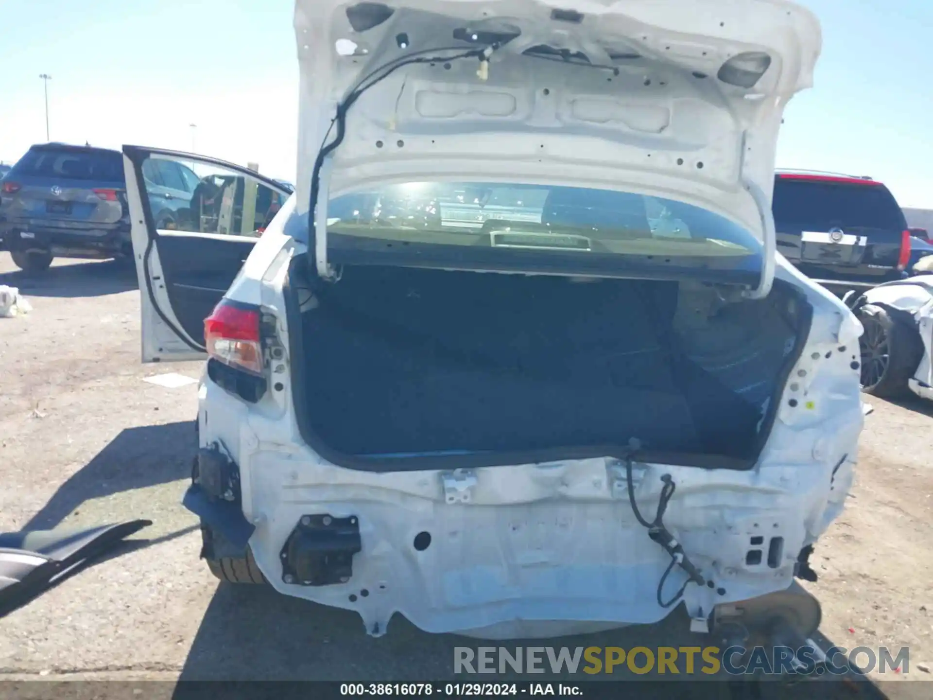 6 Photograph of a damaged car JTDP4RCE7LJ000641 TOYOTA COROLLA 2020