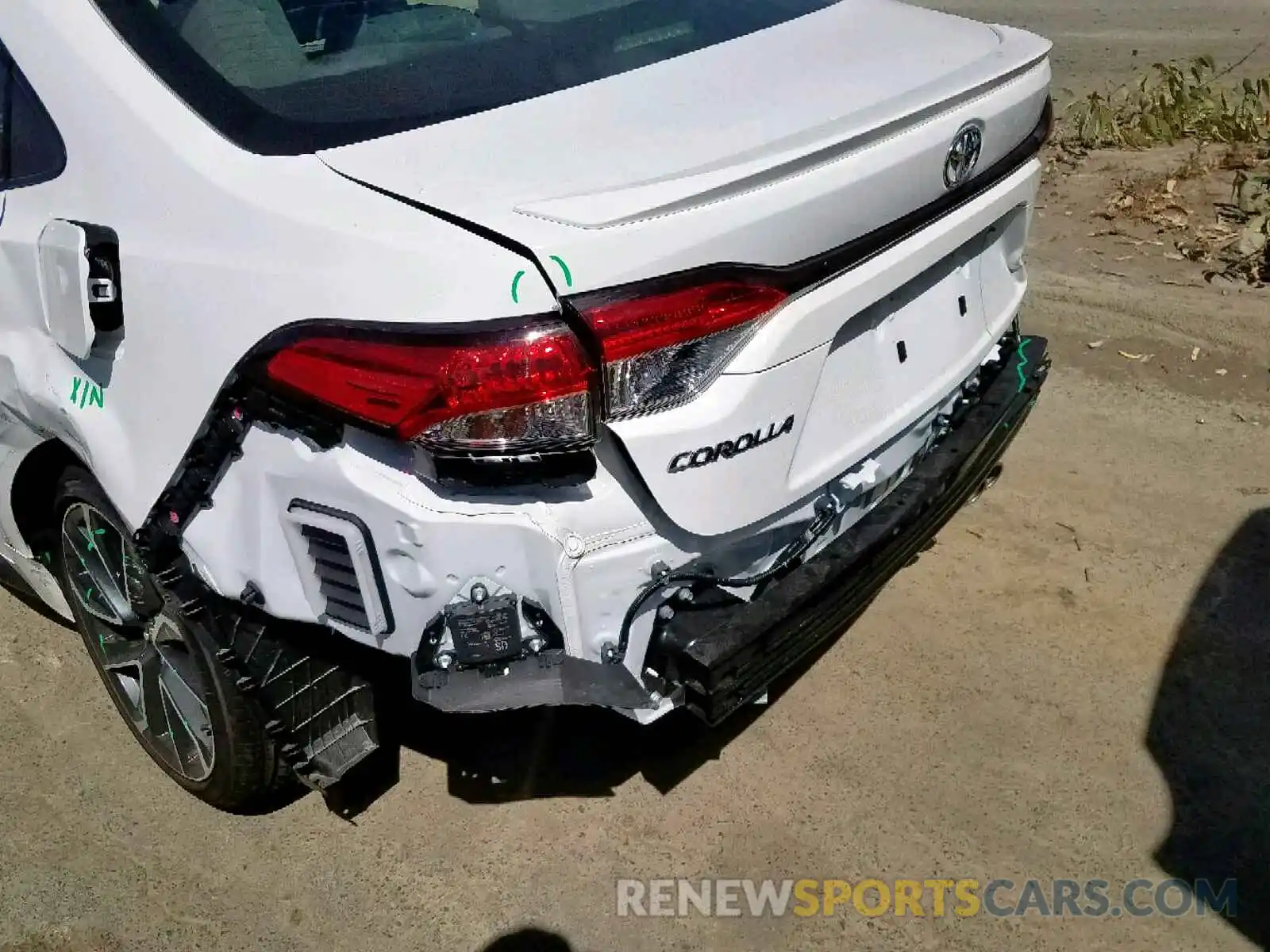 9 Photograph of a damaged car JTDP4RCE7LJ008075 TOYOTA COROLLA 2020