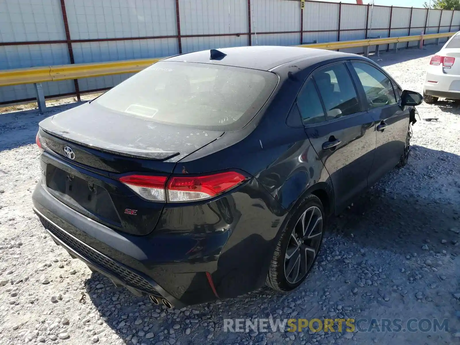 4 Photograph of a damaged car JTDP4RCE7LJ013857 TOYOTA COROLLA 2020