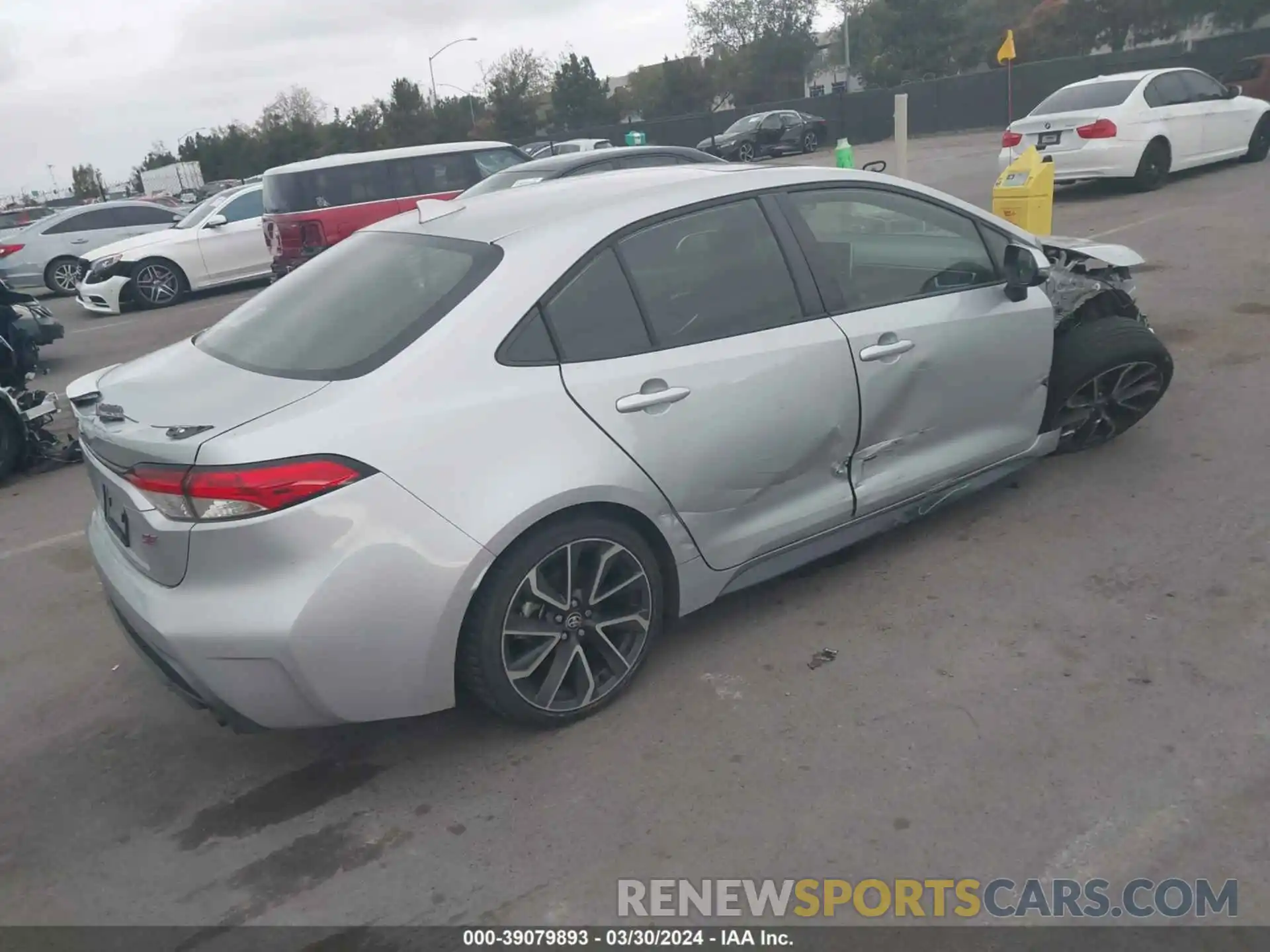 4 Photograph of a damaged car JTDP4RCE7LJ015754 TOYOTA COROLLA 2020