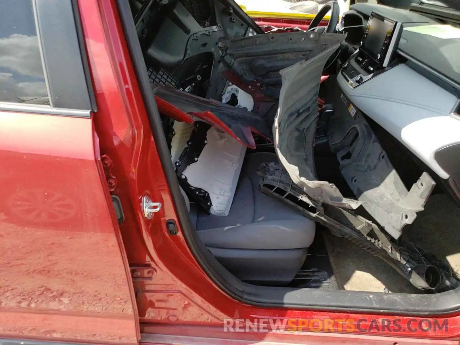 5 Photograph of a damaged car JTDP4RCE7LJ021098 TOYOTA COROLLA 2020