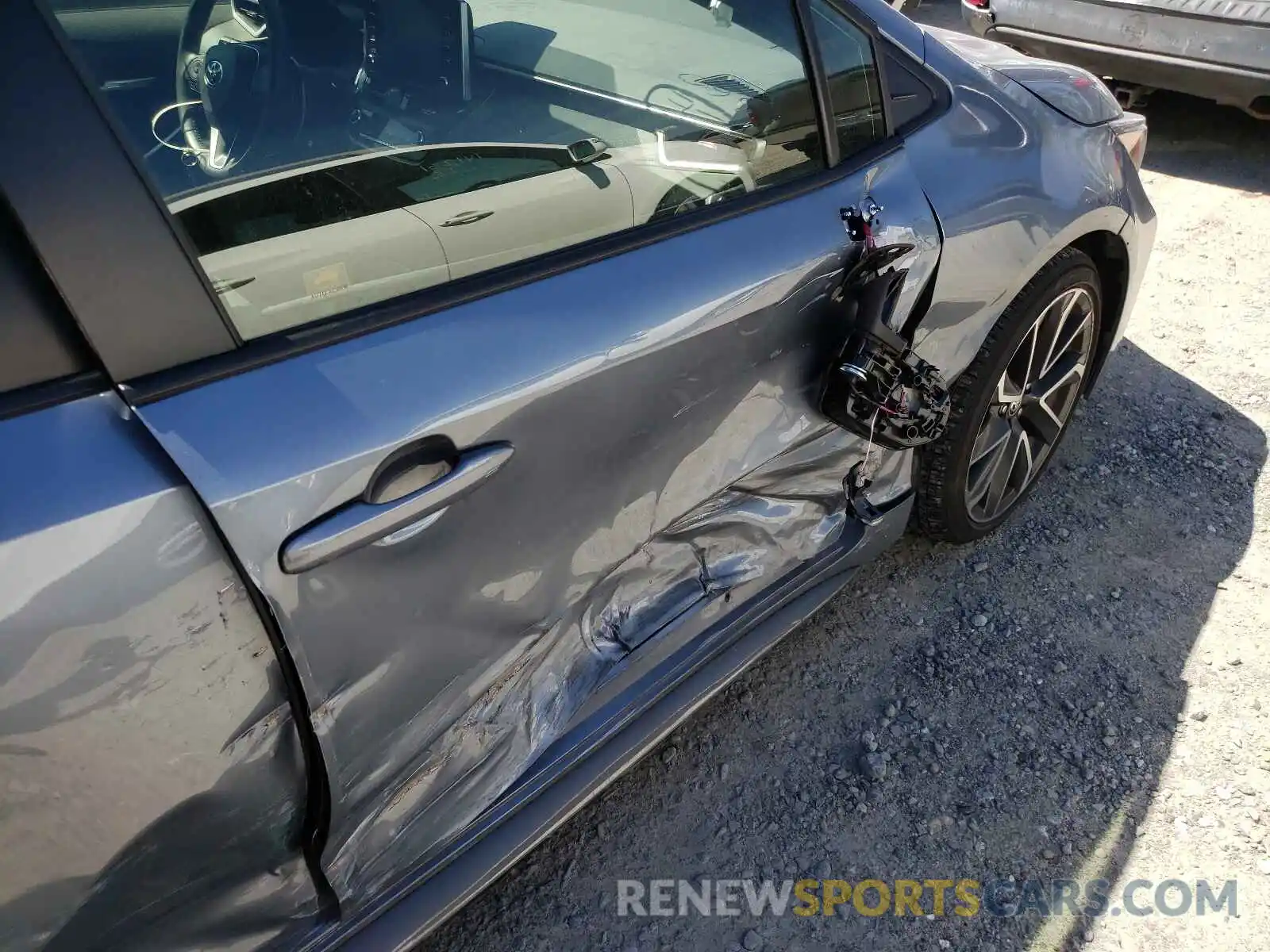 9 Photograph of a damaged car JTDP4RCE8LJ000163 TOYOTA COROLLA 2020