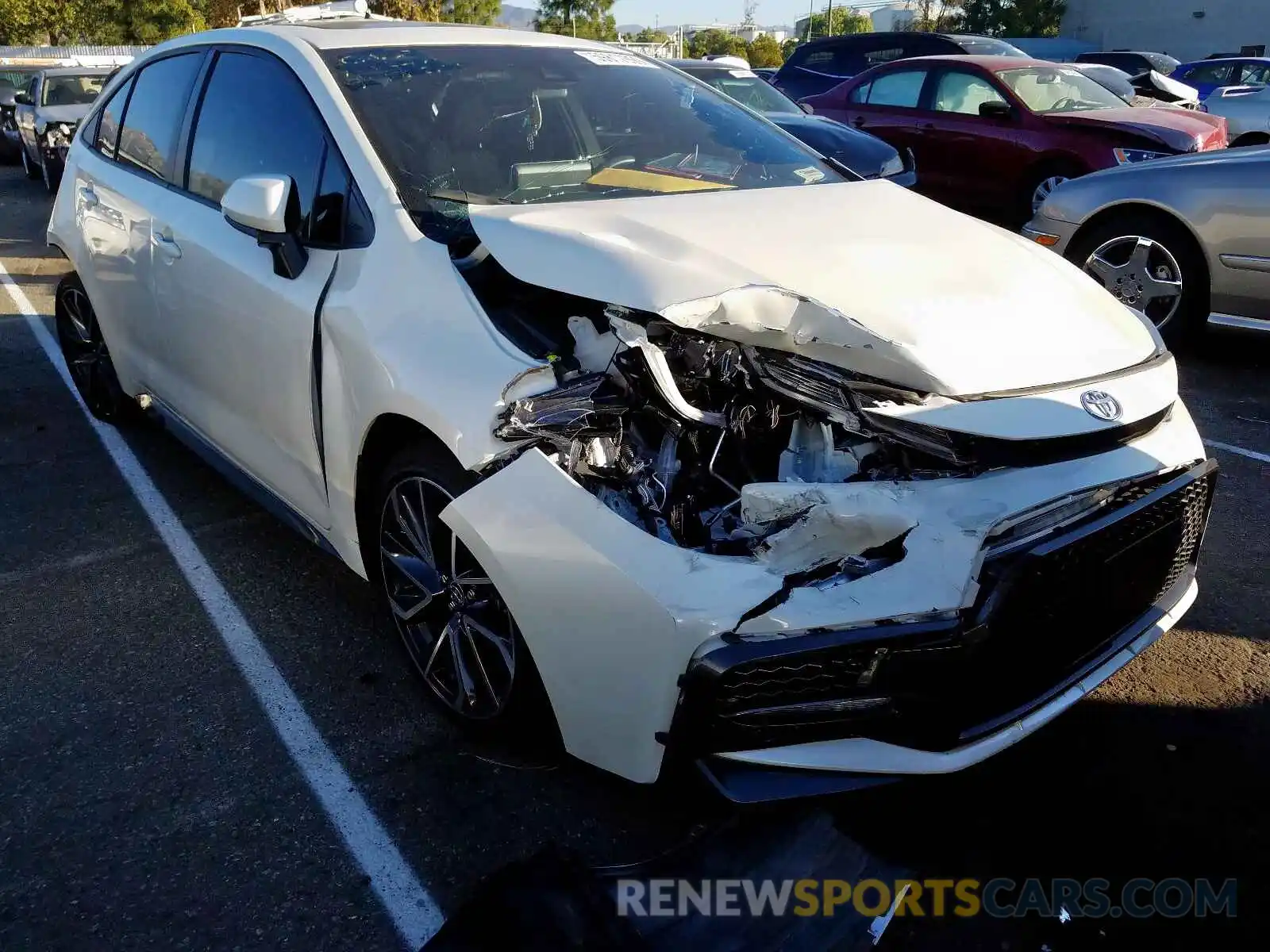 1 Photograph of a damaged car JTDP4RCE8LJ010384 TOYOTA COROLLA 2020