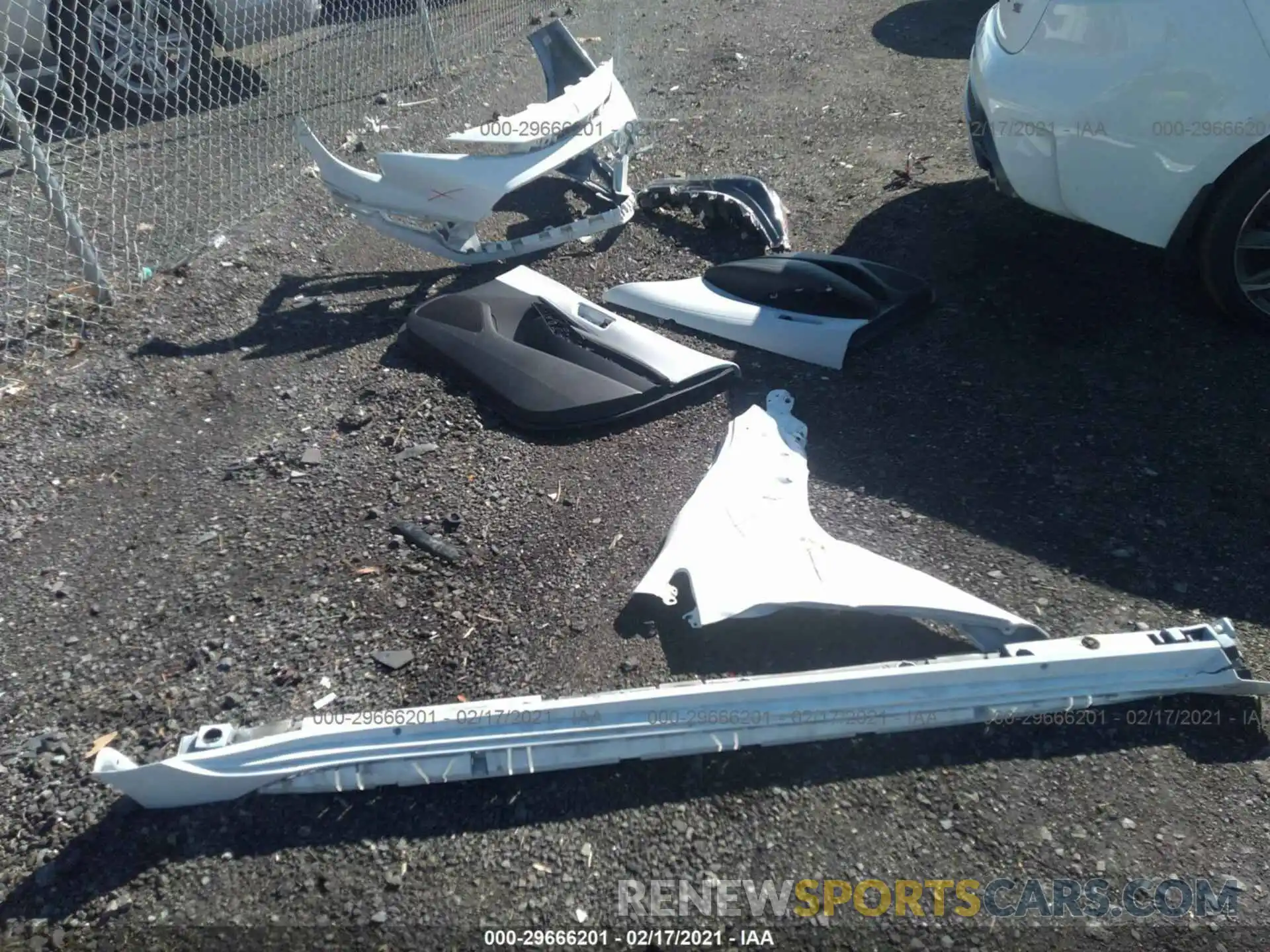 12 Фотография поврежденного автомобиля JTDP4RCE8LJ038427 TOYOTA COROLLA 2020