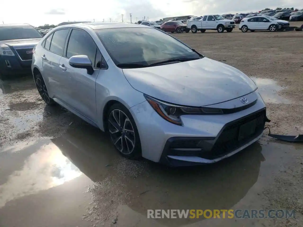 1 Photograph of a damaged car JTDP4RCE9LJ004206 TOYOTA COROLLA 2020