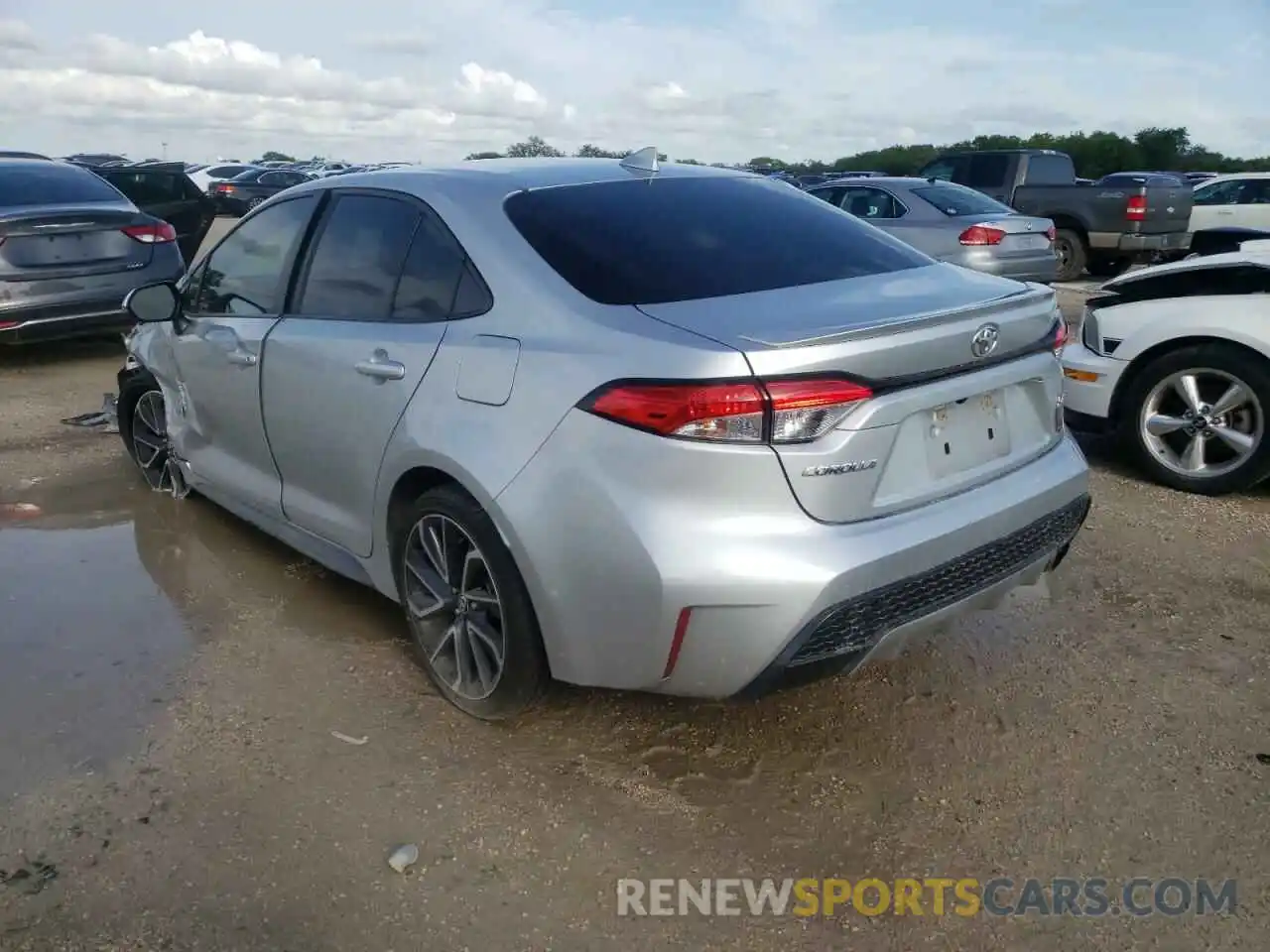 3 Photograph of a damaged car JTDP4RCE9LJ004206 TOYOTA COROLLA 2020