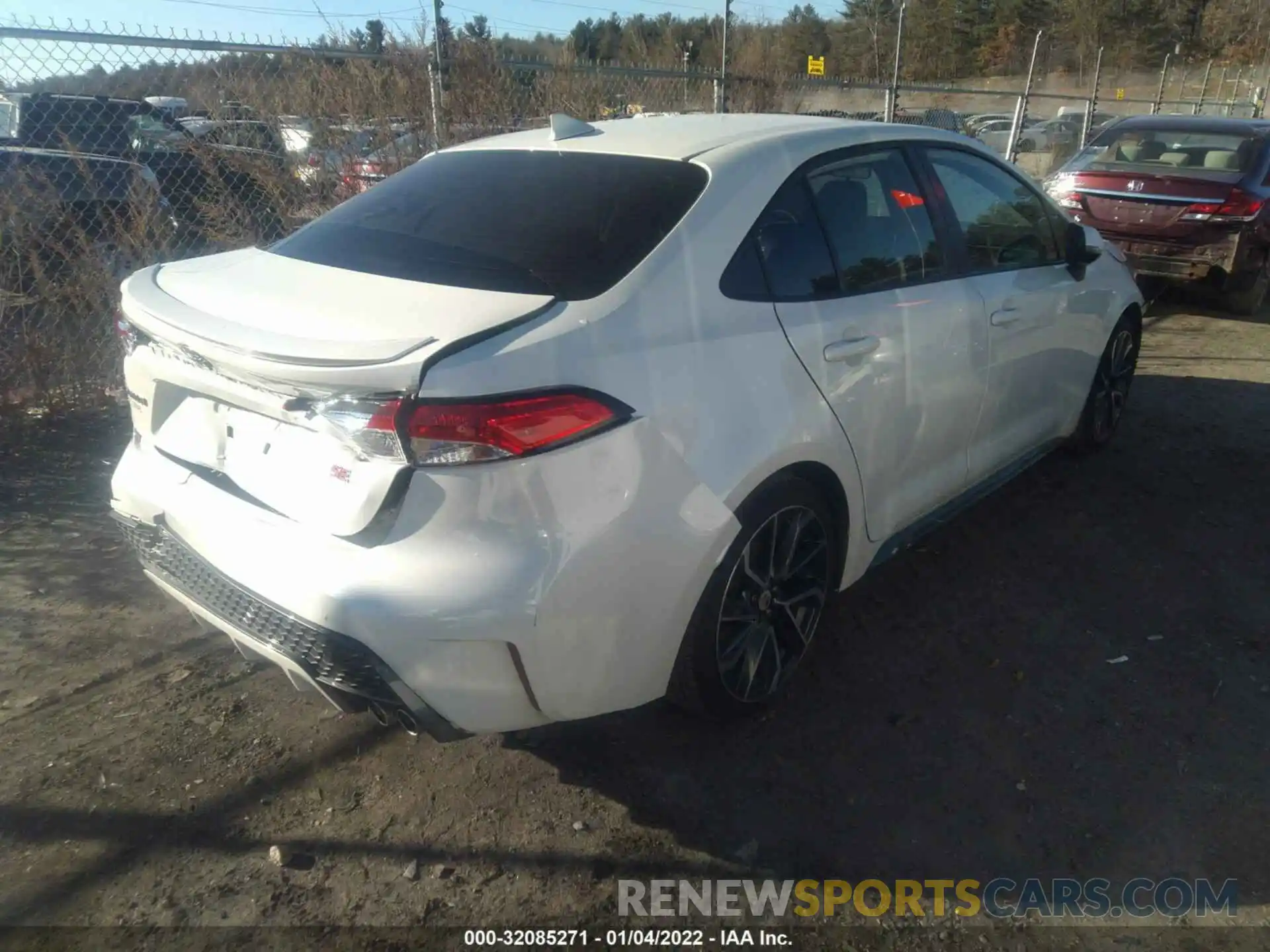 4 Photograph of a damaged car JTDP4RCE9LJ010376 TOYOTA COROLLA 2020