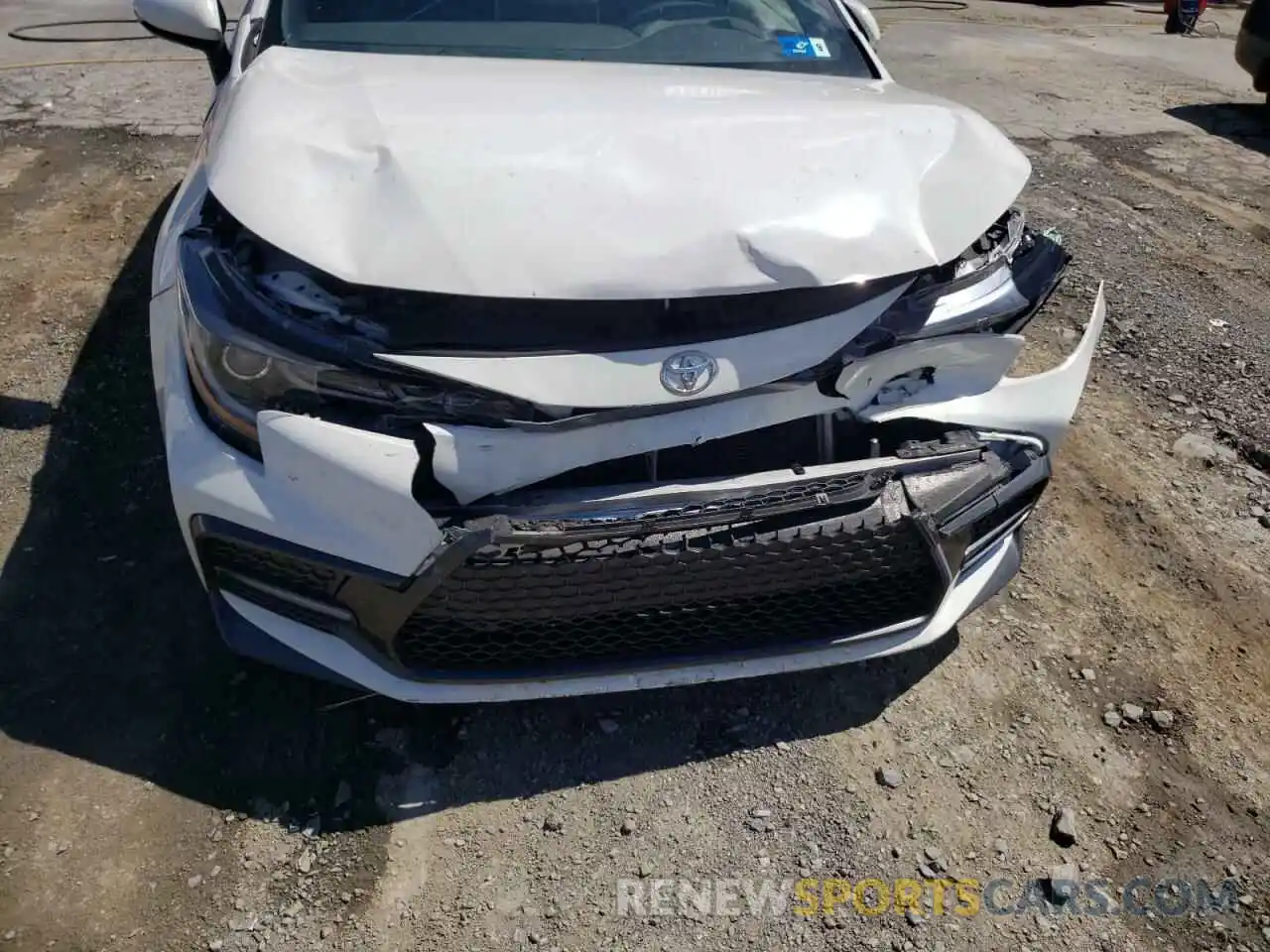 9 Photograph of a damaged car JTDP4RCE9LJ011706 TOYOTA COROLLA 2020