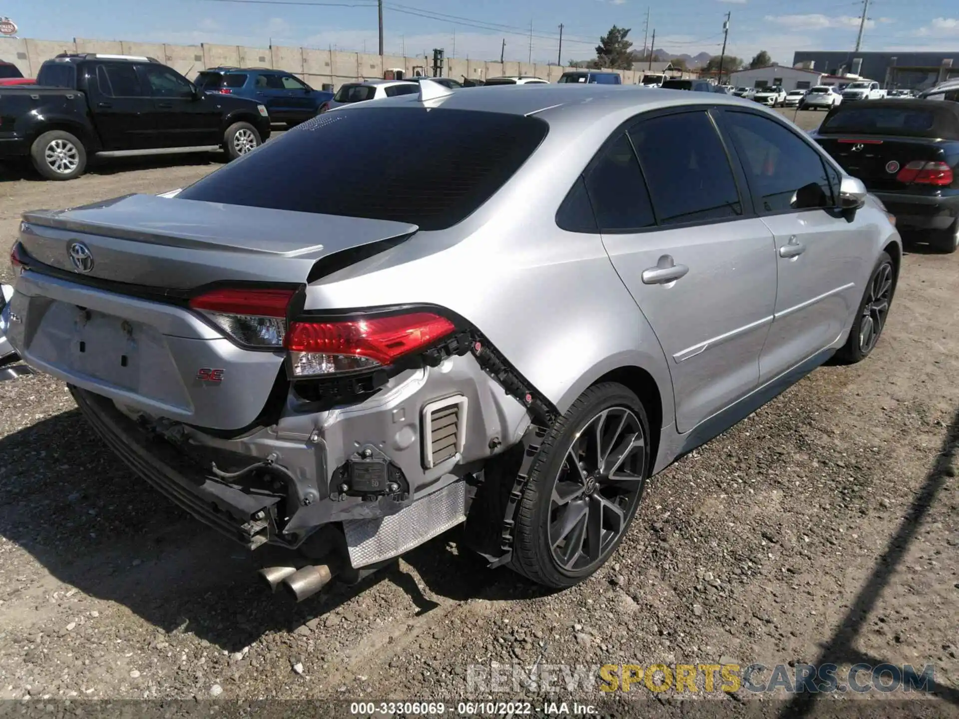 4 Photograph of a damaged car JTDP4RCE9LJ032197 TOYOTA COROLLA 2020