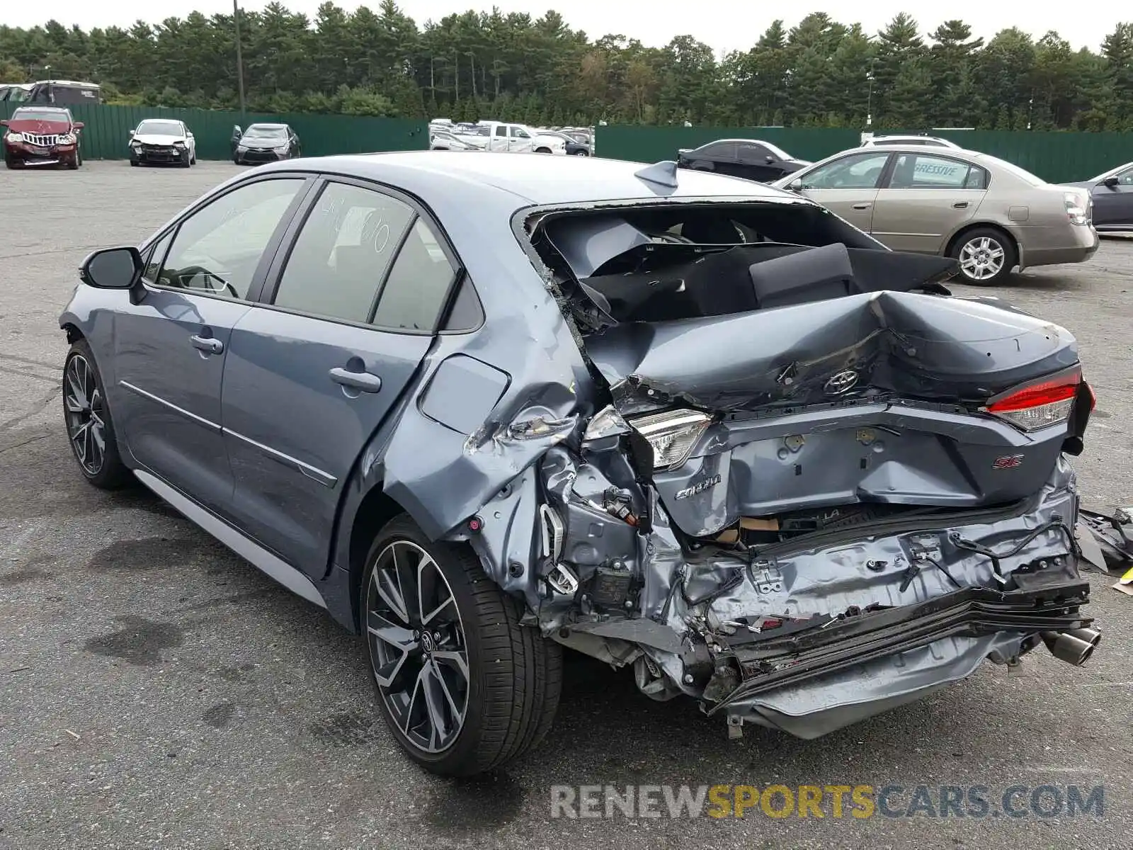 3 Photograph of a damaged car JTDP4RCEXLJ008815 TOYOTA COROLLA 2020