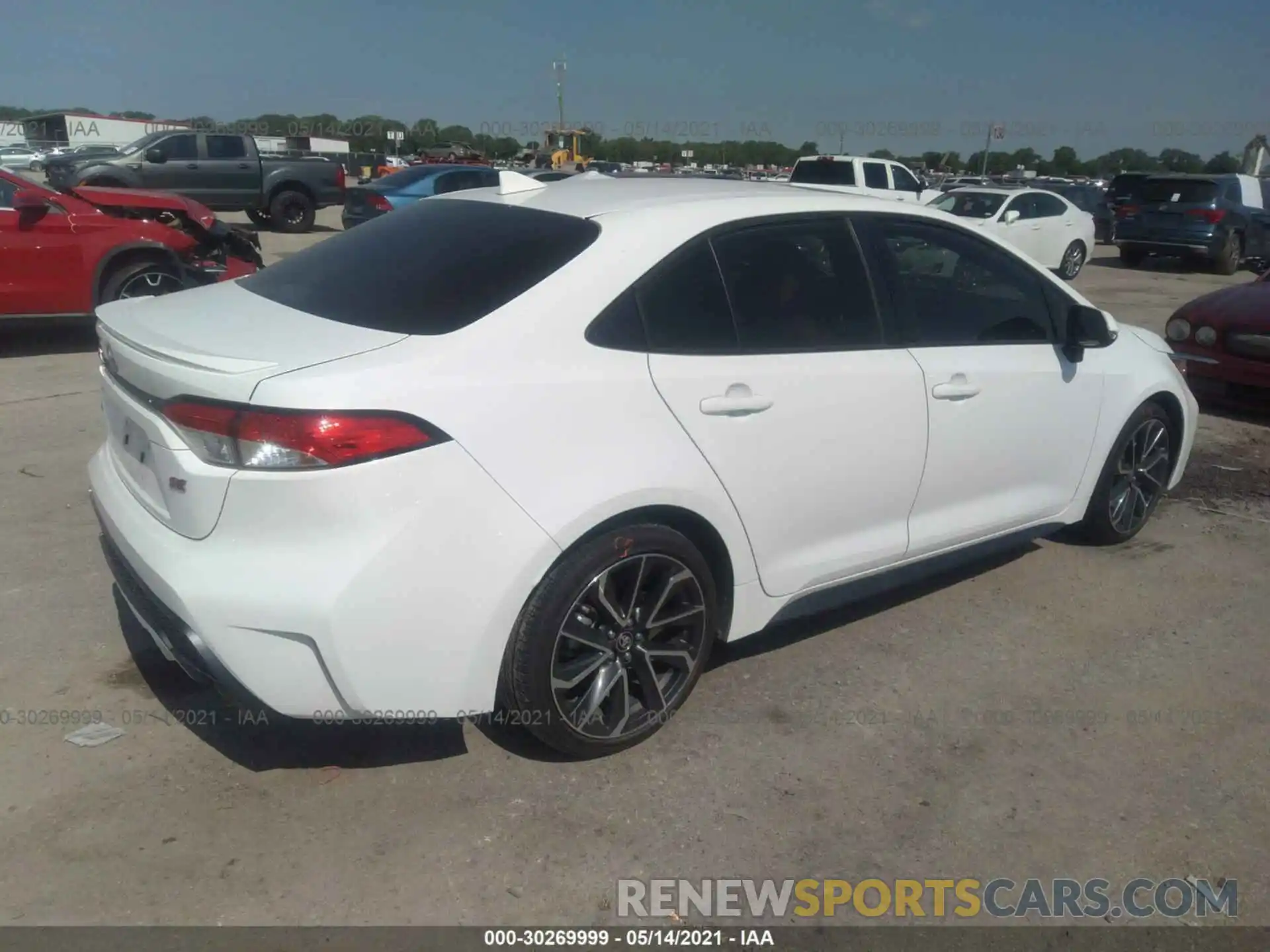 4 Photograph of a damaged car JTDP4RCEXLJ015652 TOYOTA COROLLA 2020