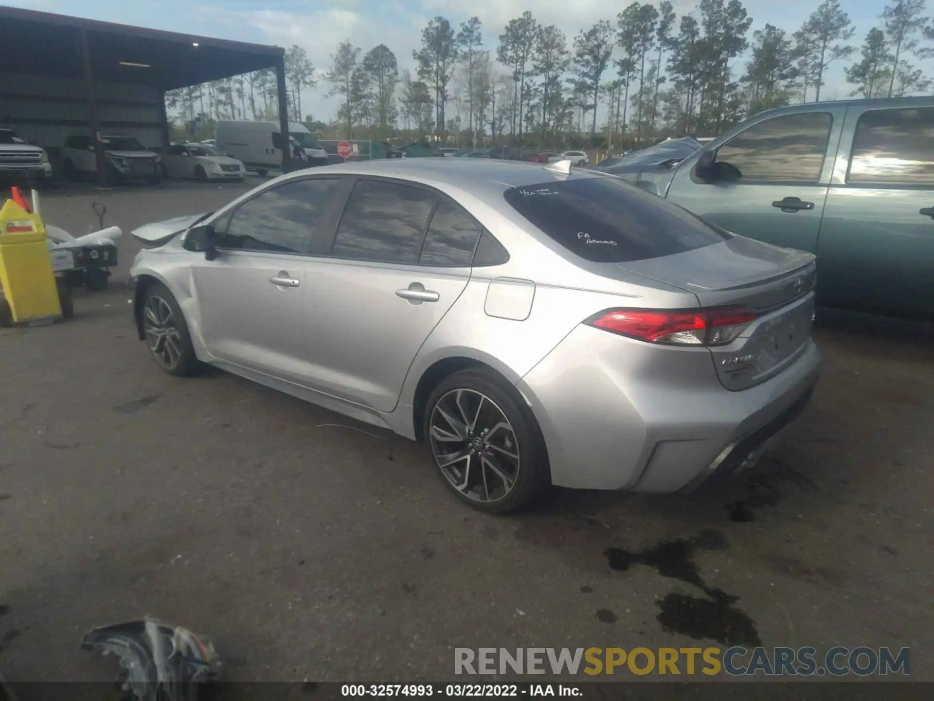 3 Photograph of a damaged car JTDS4RCE0LJ004119 TOYOTA COROLLA 2020