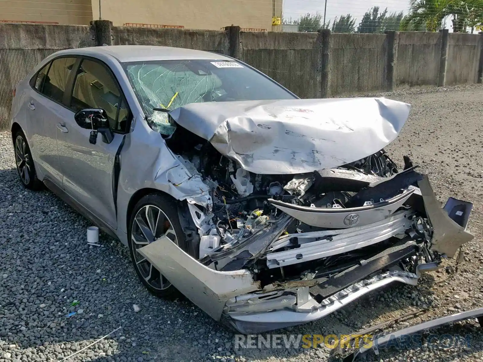 1 Photograph of a damaged car JTDS4RCE0LJ004539 TOYOTA COROLLA 2020