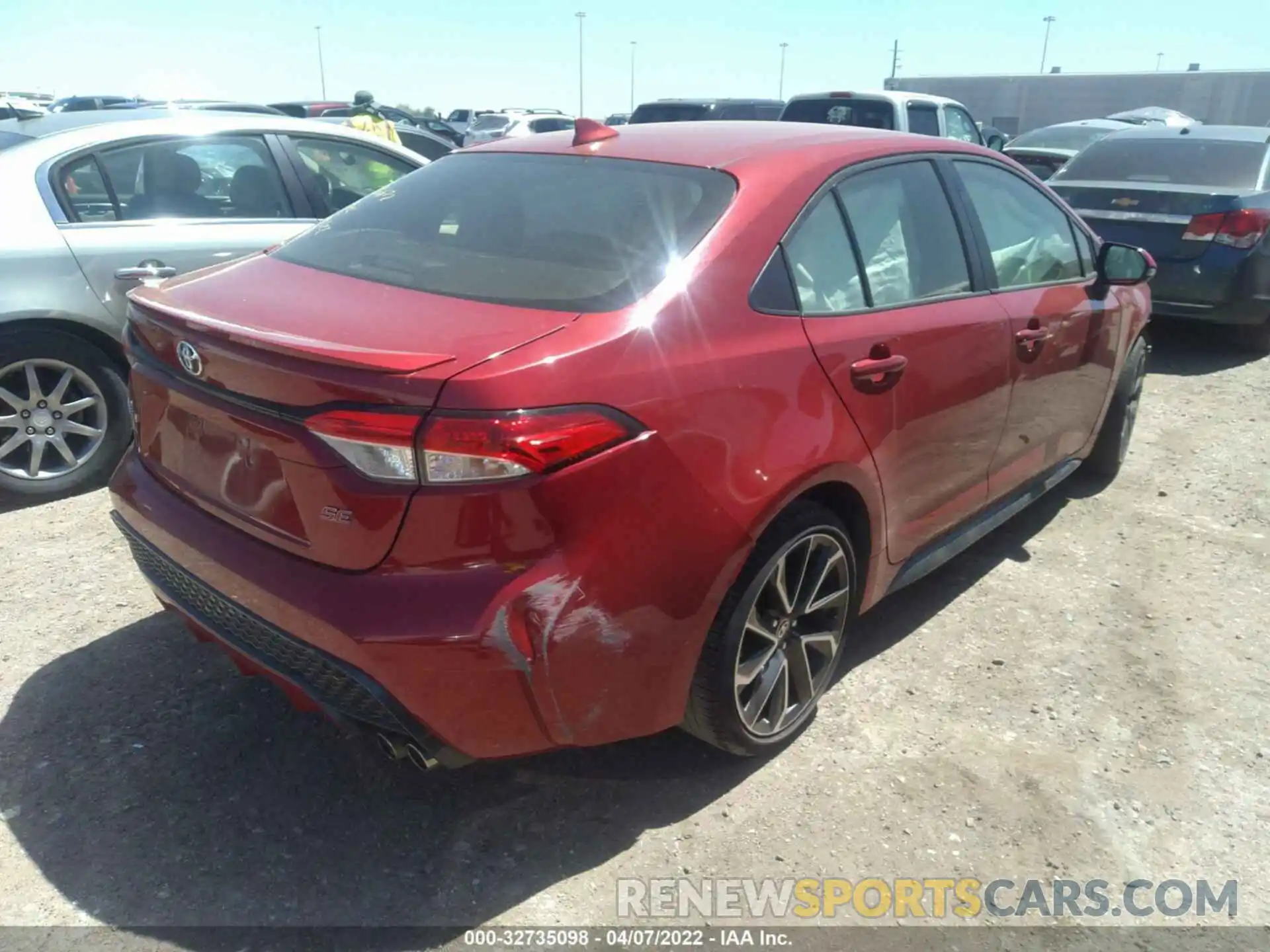 4 Photograph of a damaged car JTDS4RCE0LJ005030 TOYOTA COROLLA 2020