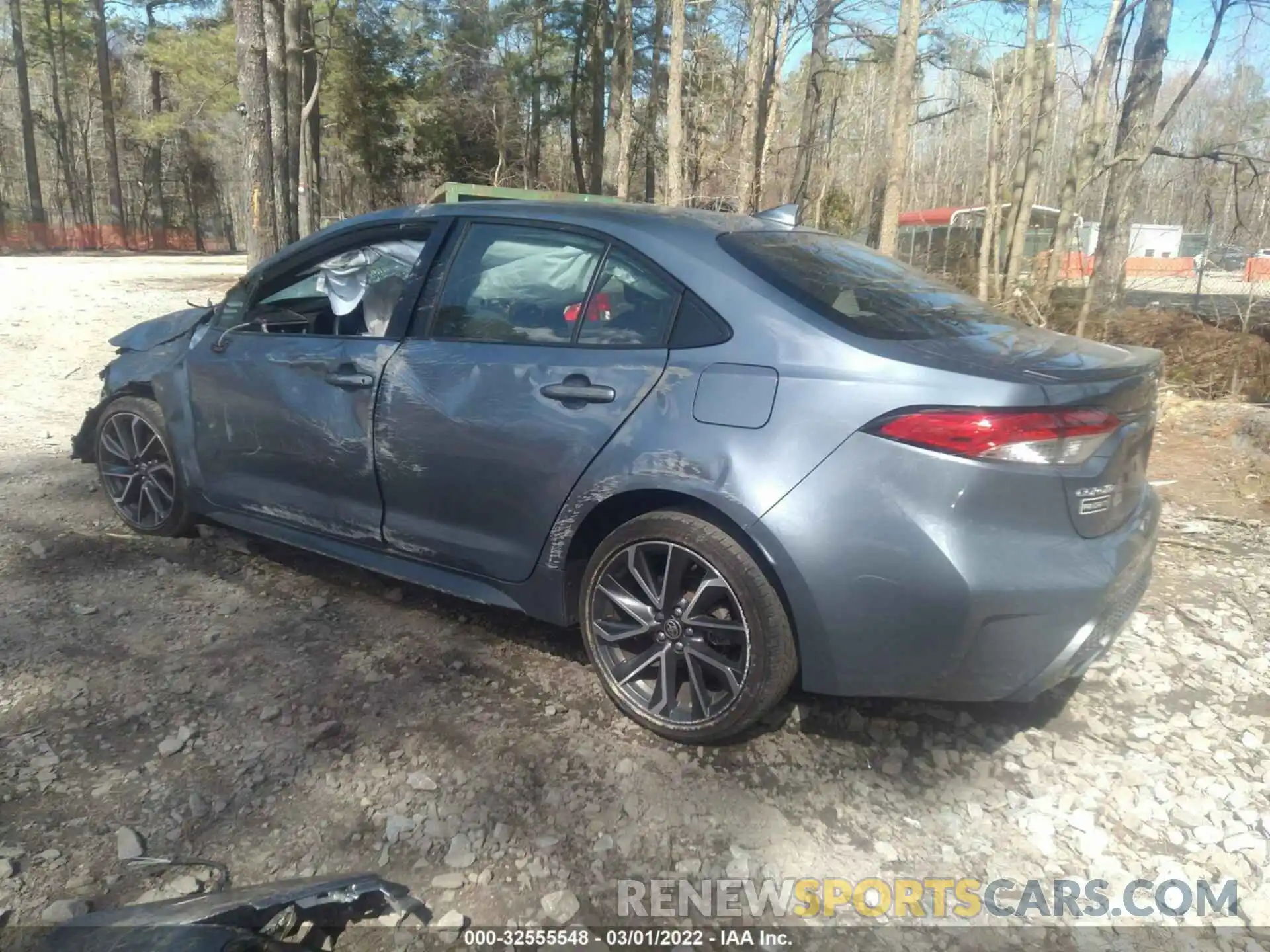 3 Photograph of a damaged car JTDS4RCE0LJ006419 TOYOTA COROLLA 2020