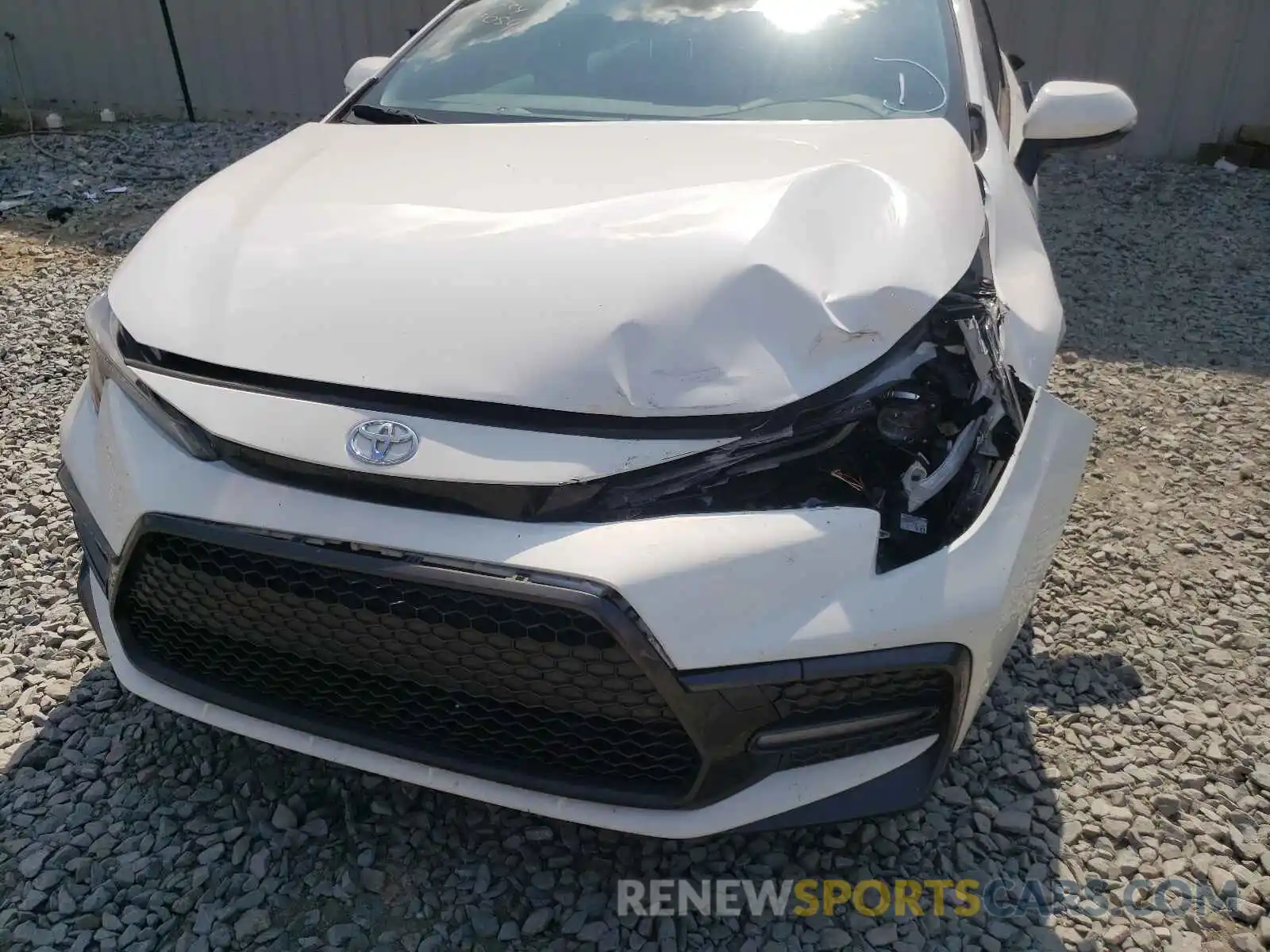 9 Photograph of a damaged car JTDS4RCE0LJ006596 TOYOTA COROLLA 2020