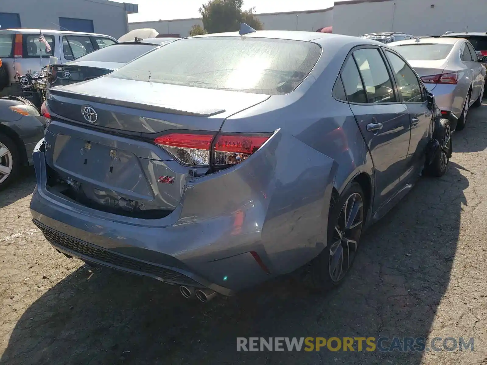 4 Photograph of a damaged car JTDS4RCE0LJ008493 TOYOTA COROLLA 2020