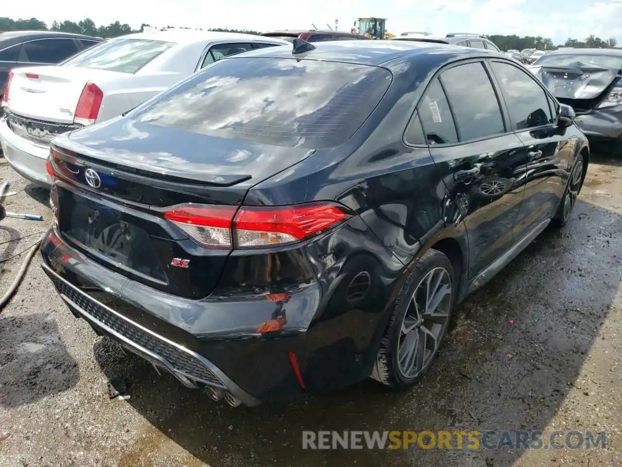 4 Photograph of a damaged car JTDS4RCE0LJ008655 TOYOTA COROLLA 2020