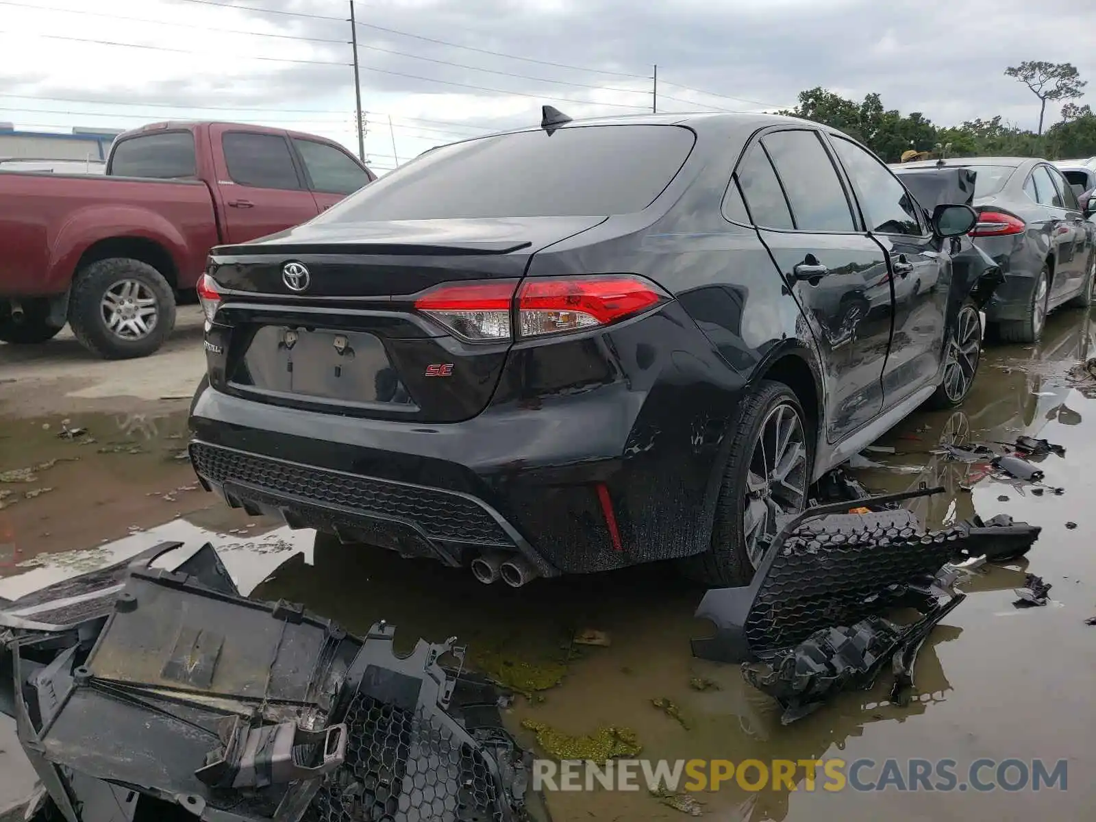 4 Photograph of a damaged car JTDS4RCE0LJ010003 TOYOTA COROLLA 2020