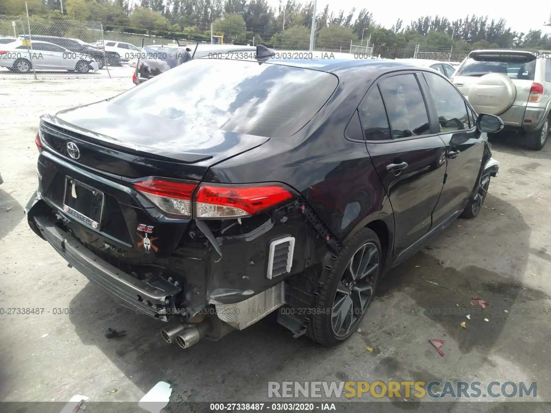 4 Photograph of a damaged car JTDS4RCE0LJ010986 TOYOTA COROLLA 2020