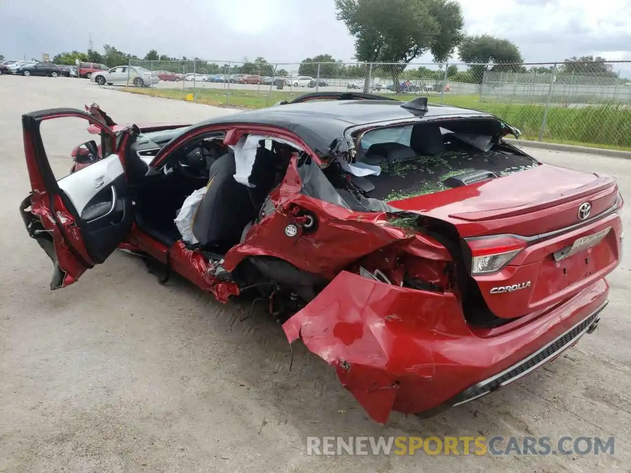 3 Photograph of a damaged car JTDS4RCE0LJ015198 TOYOTA COROLLA 2020