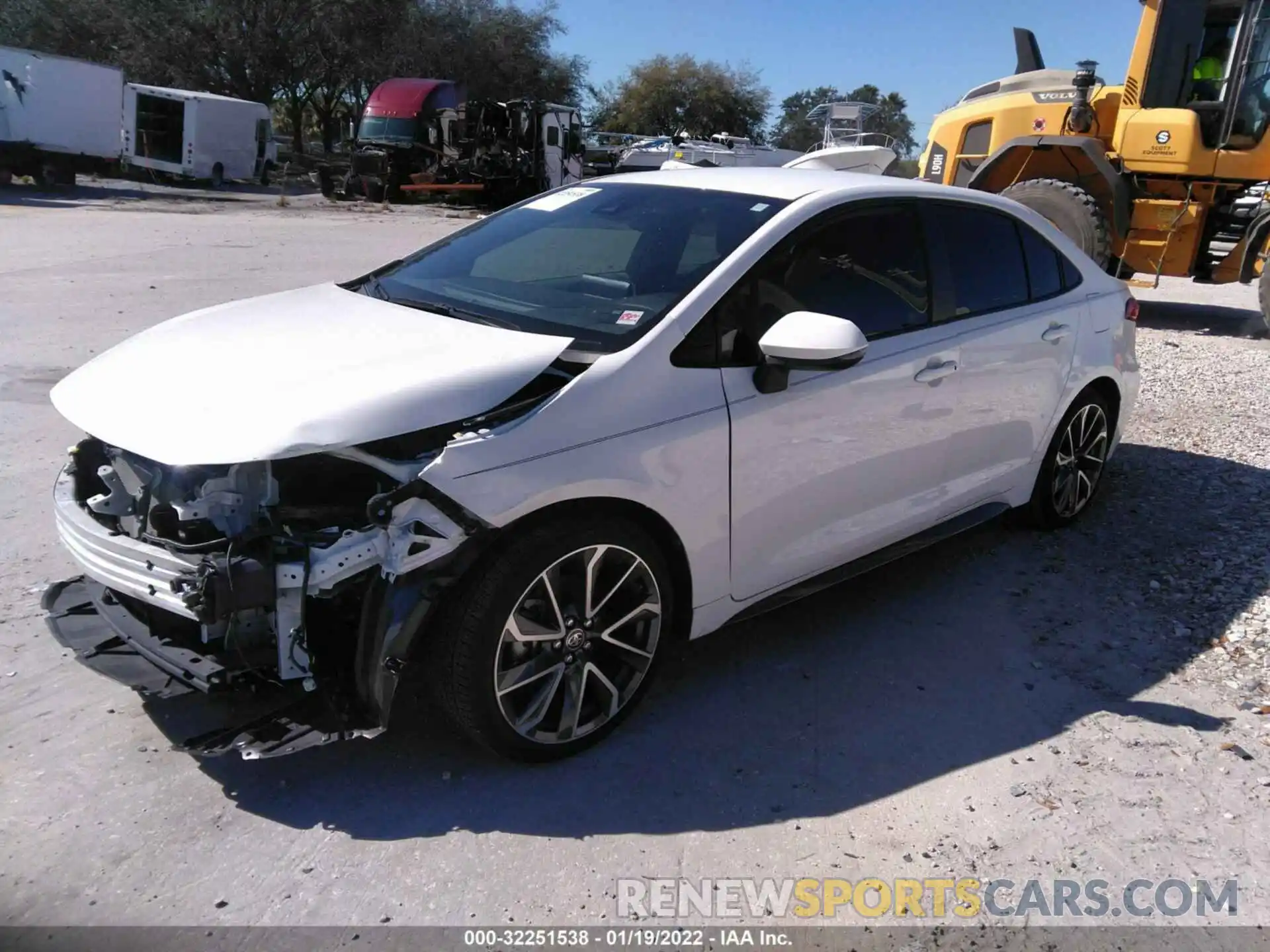 2 Photograph of a damaged car JTDS4RCE0LJ015413 TOYOTA COROLLA 2020