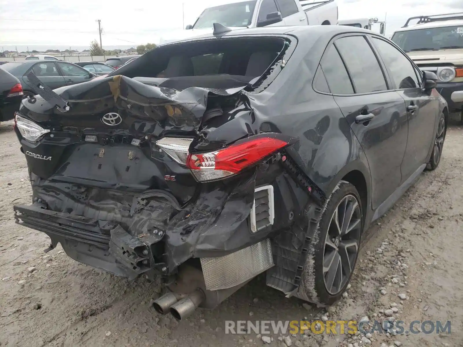 4 Photograph of a damaged car JTDS4RCE0LJ016268 TOYOTA COROLLA 2020